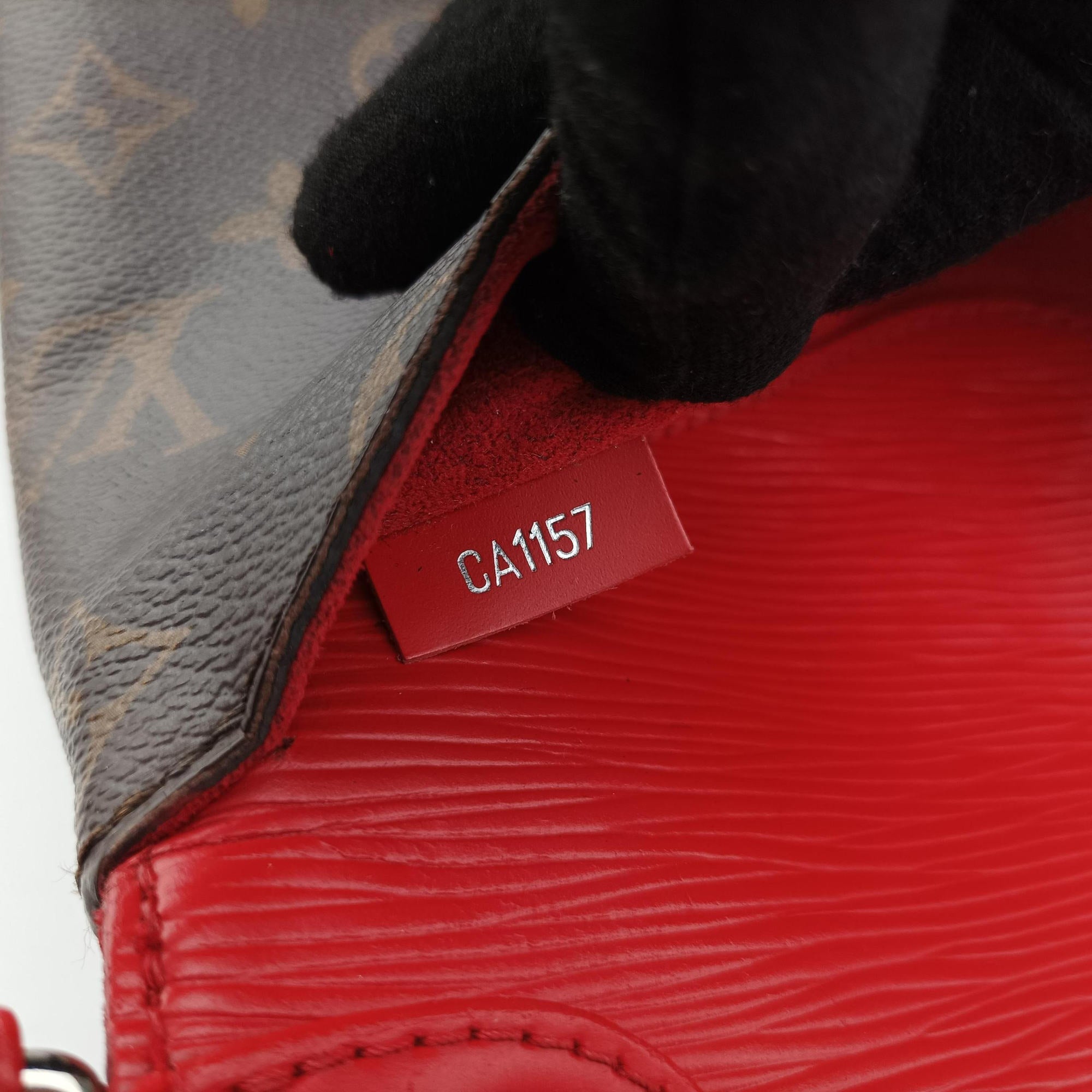 Pre-owned Louis Vuitton SAINT MICHEL brown×COQUELICOT Monogram Canvas×Epi Leather M44031 shoulderbag | stylenewstar