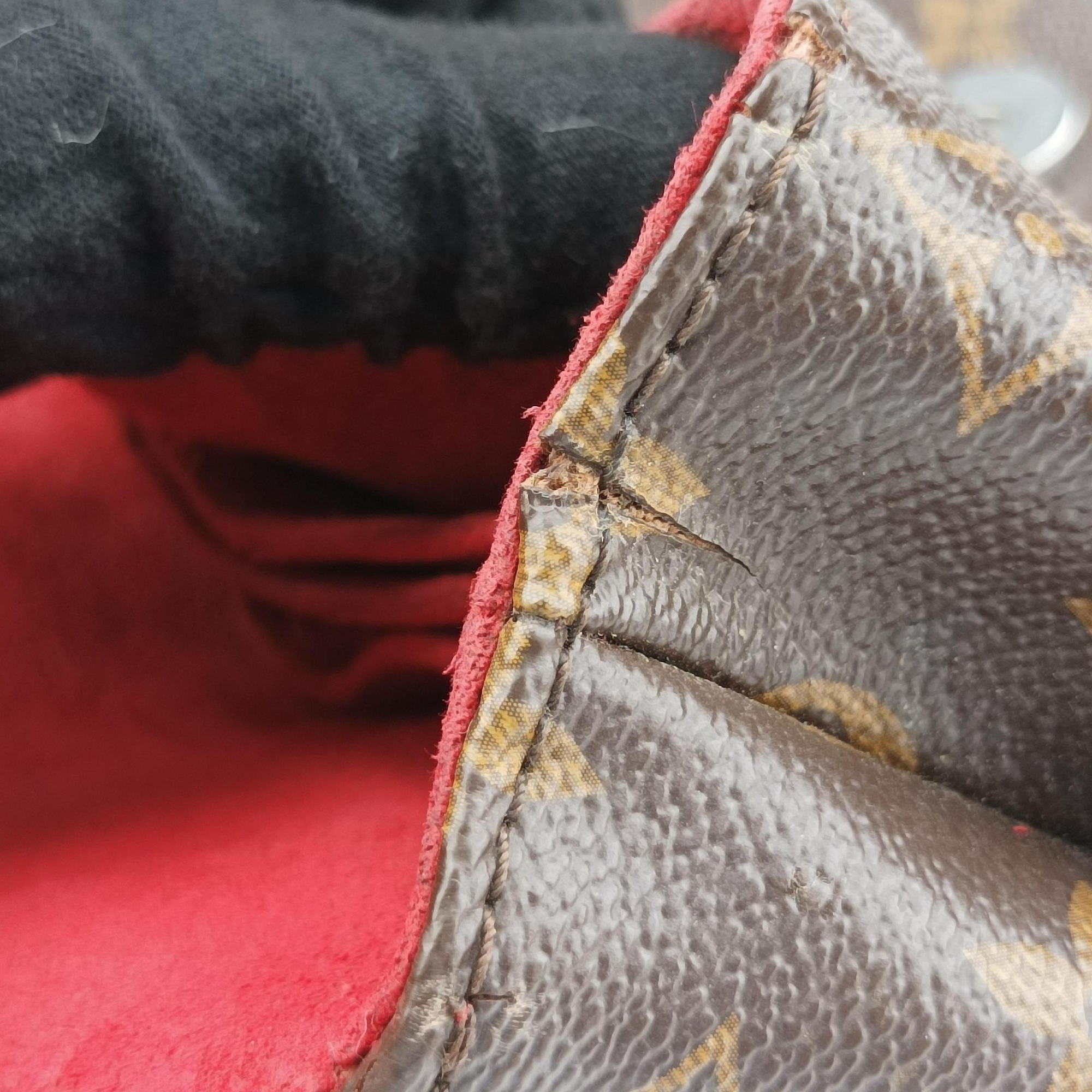 Pre-owned Louis Vuitton SAINT MICHEL brown×COQUELICOT Monogram Canvas×Epi Leather M44031 shoulderbag | stylenewstar