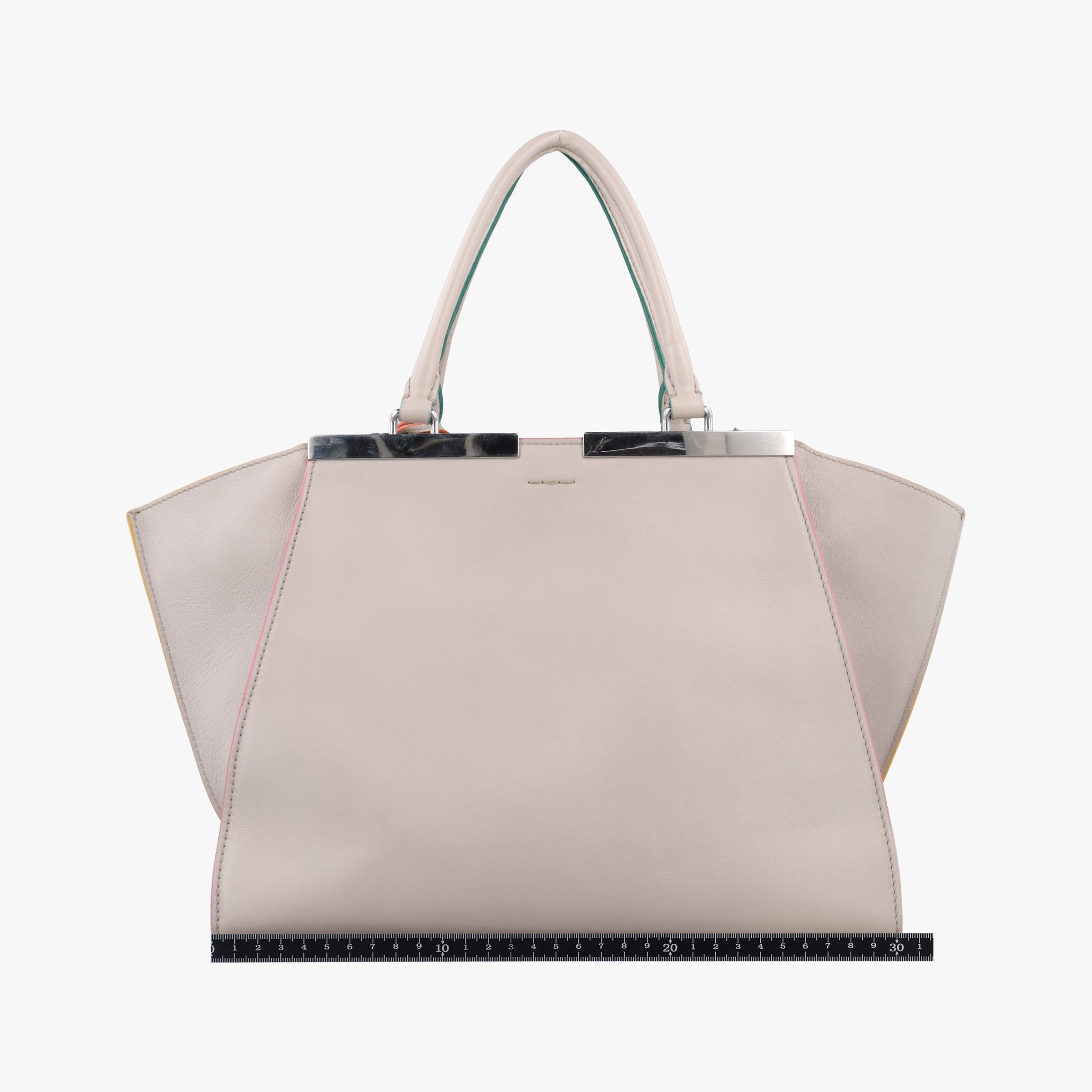 Pre-owned Fendi 3 Jours beige leather 8BH279 shoulderbag | stylenewstar