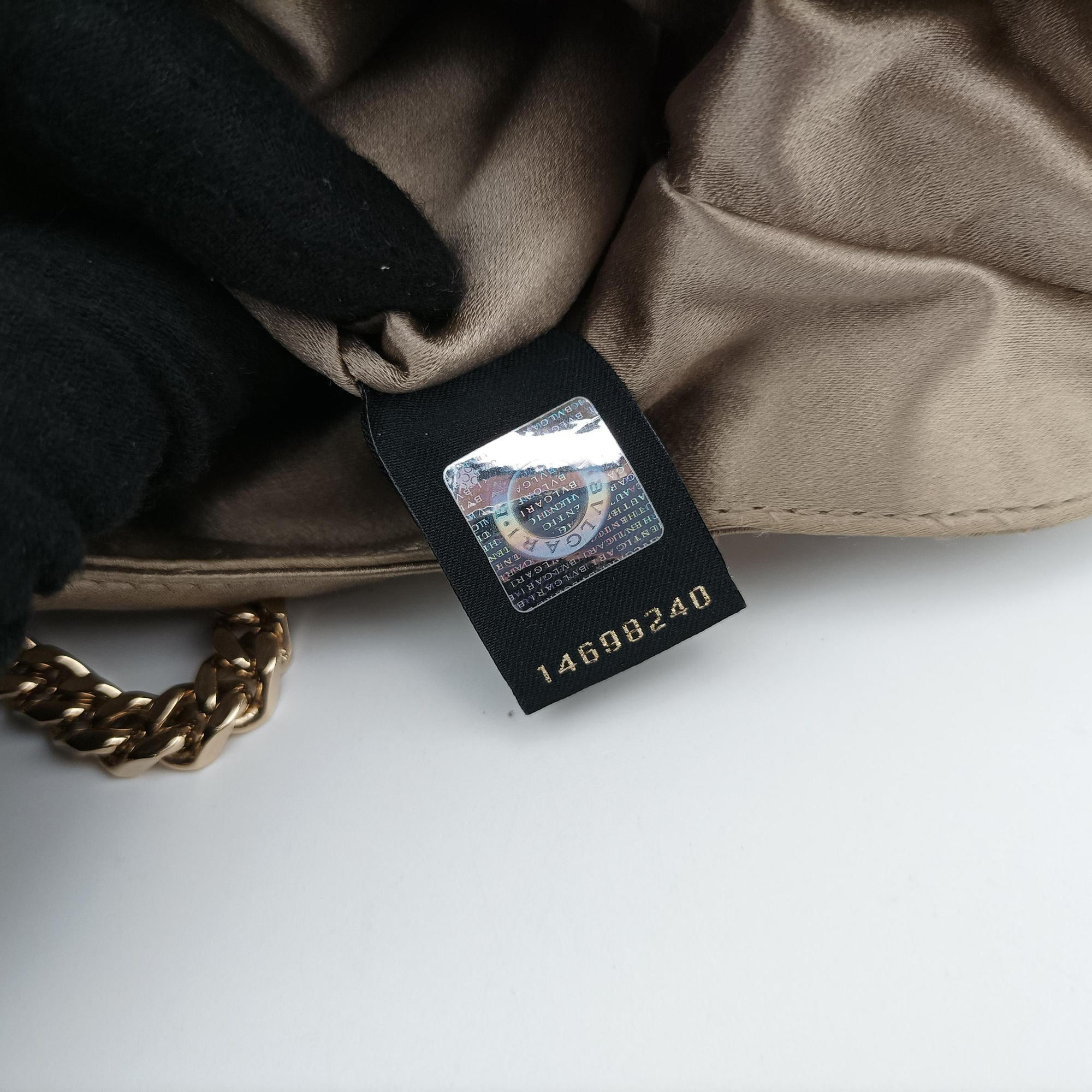 Secondhand Bvlgari Monete Beige Satin Leather  shoulderbag | stylenewstar