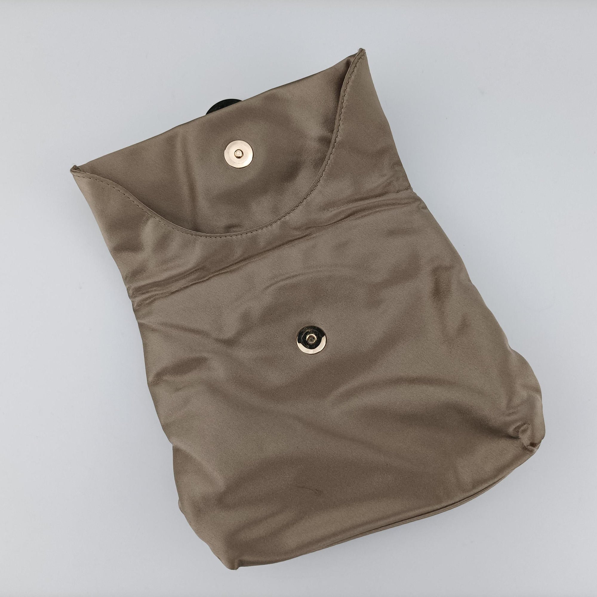 Secondhand Bvlgari Monete Beige Satin Leather  shoulderbag | stylenewstar
