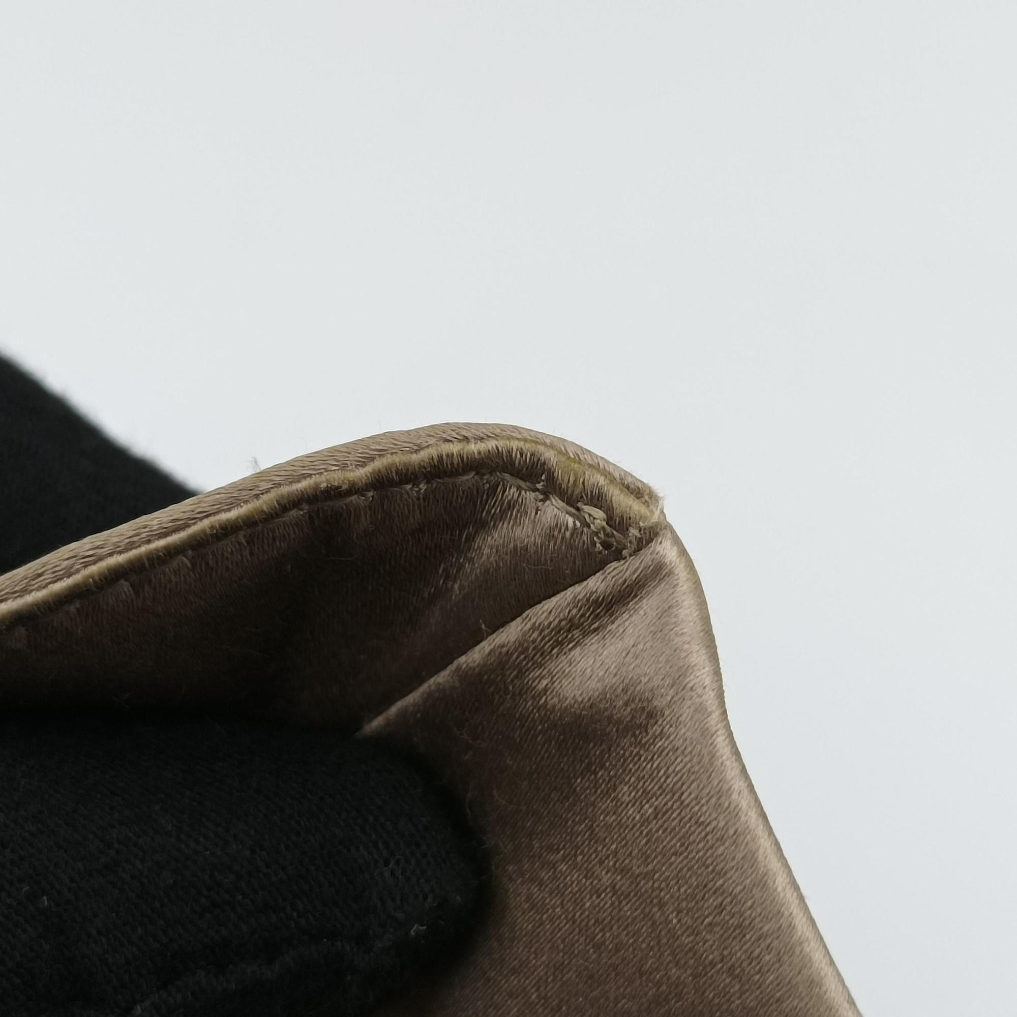 Secondhand Bvlgari Monete Beige Satin Leather  shoulderbag | stylenewstar
