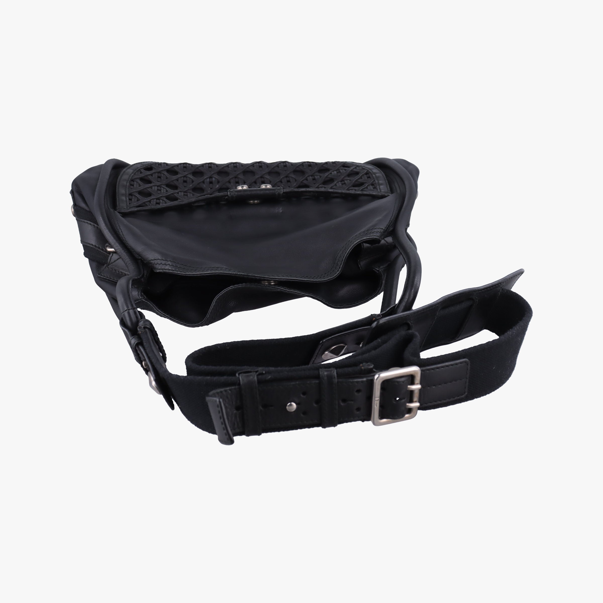 Pre-owned Christian Dior Lattice Messenger Black leather  shoulderbag | stylenewstar