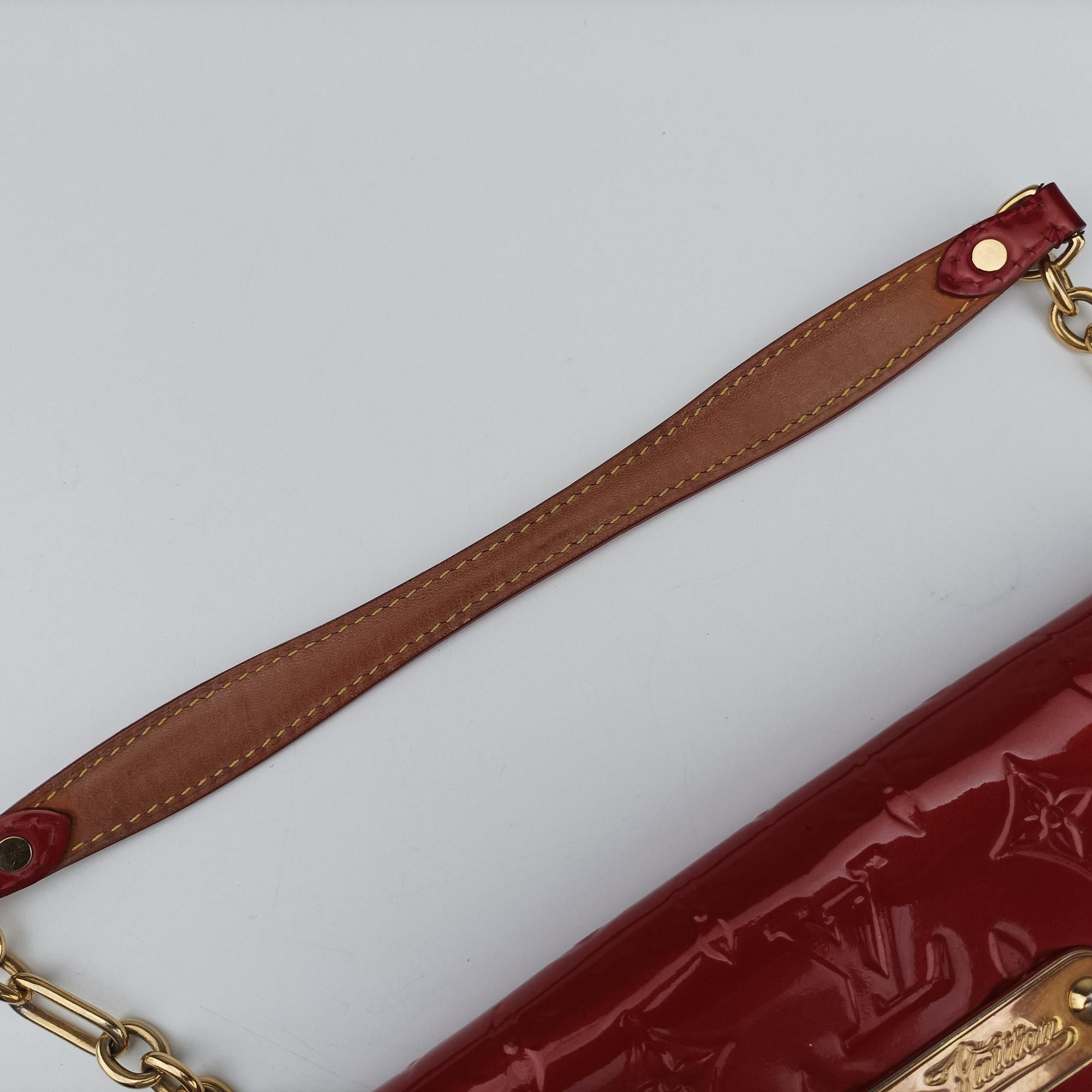 Vintage Louis Vuitton Sunset Boulevard Pomme d'Amour Vernis M93543 handbag | stylenewstar