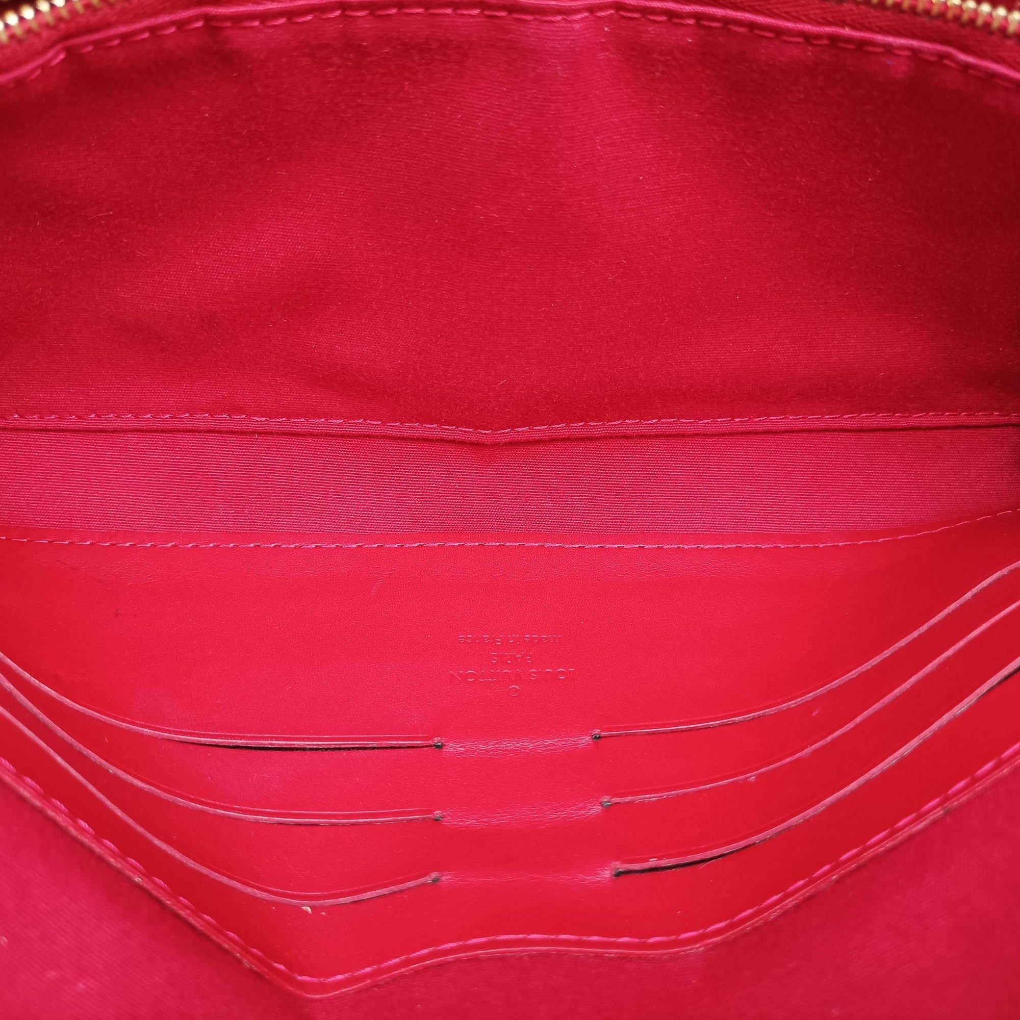 Vintage Louis Vuitton Sunset Boulevard Pomme d'Amour Vernis M93543 handbag | stylenewstar