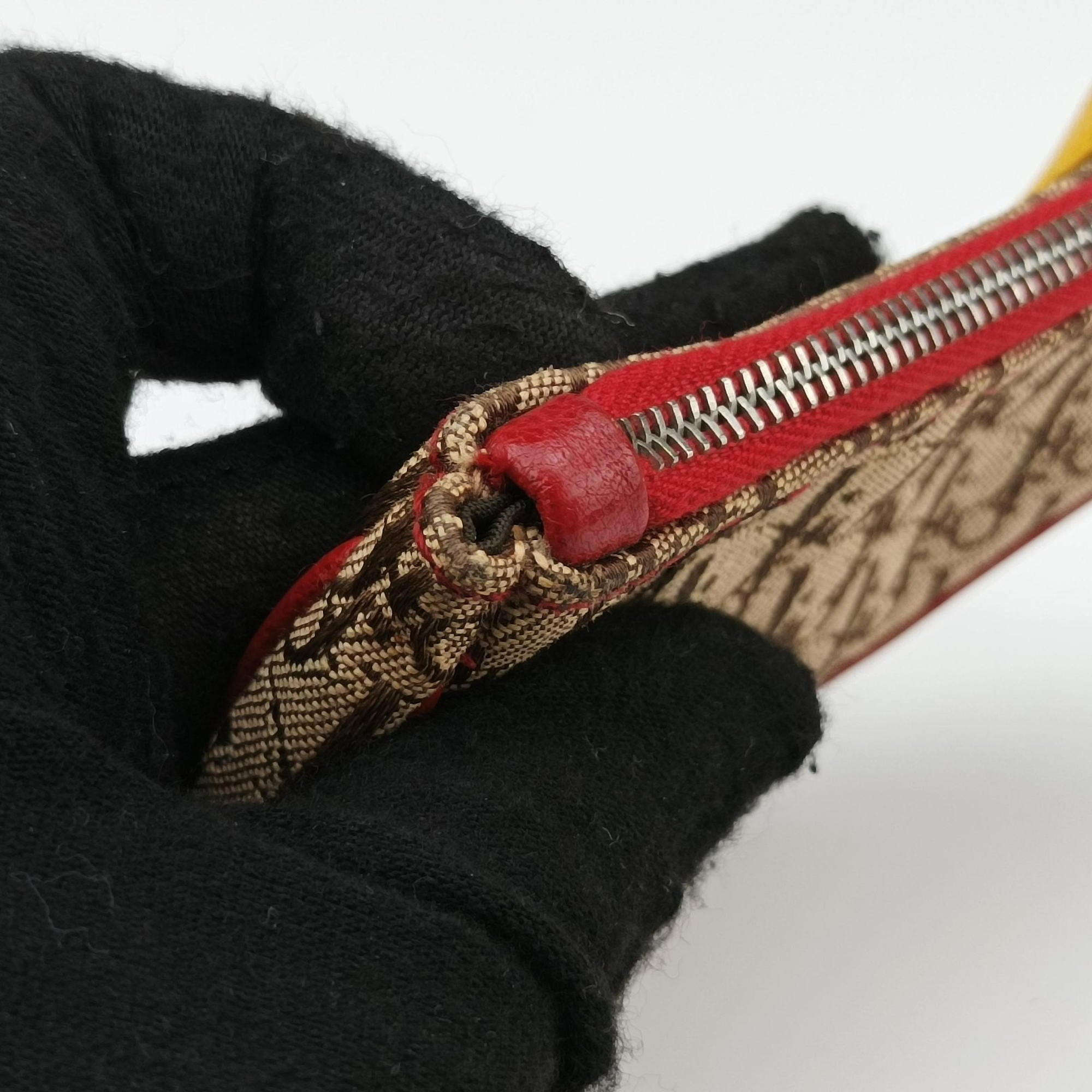 Secondhand Christian Dior rasta coin pouch beige×Red×Multicolor Jacquard×Leather  others | stylenewstar