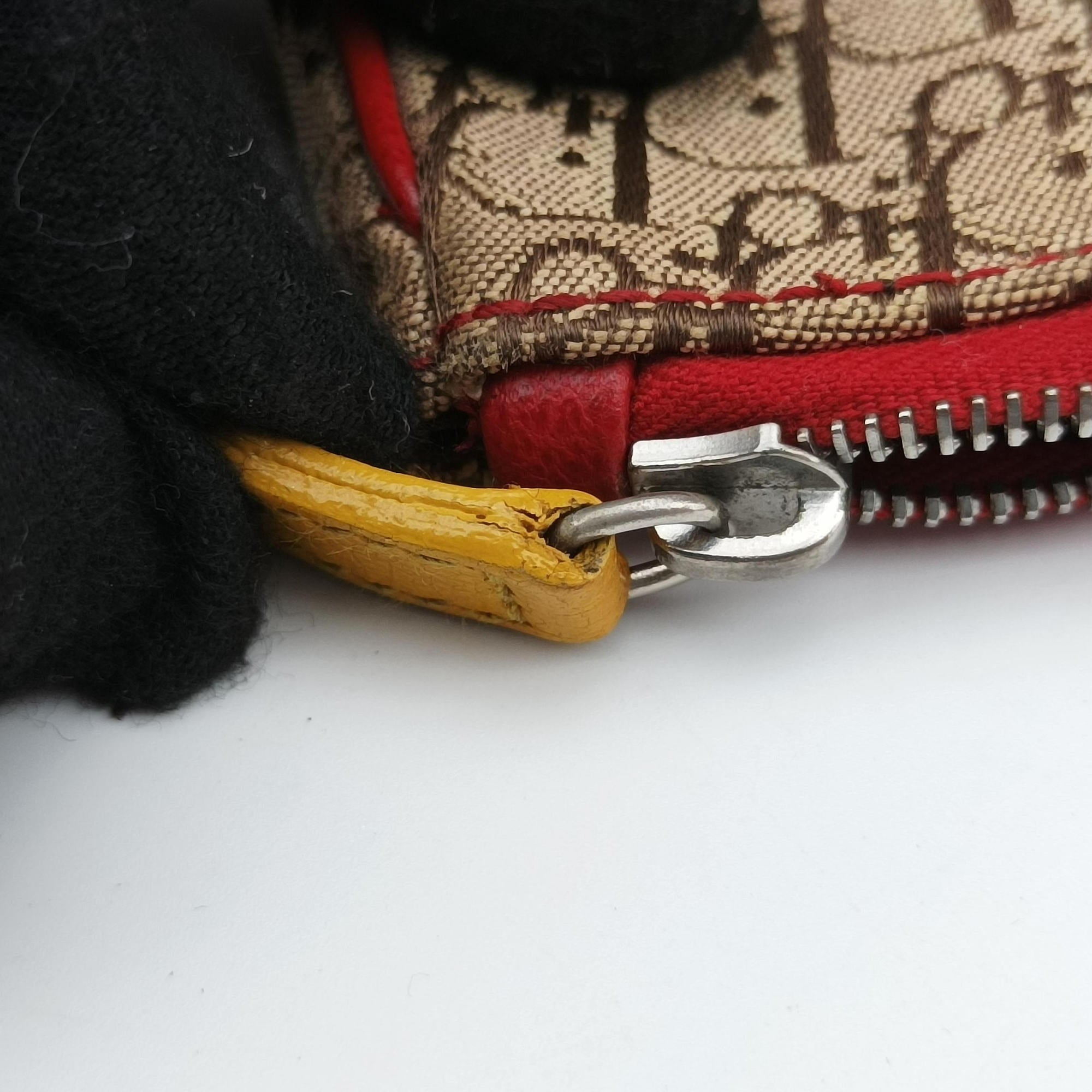 Secondhand Christian Dior rasta coin pouch beige×Red×Multicolor Jacquard×Leather  others | stylenewstar