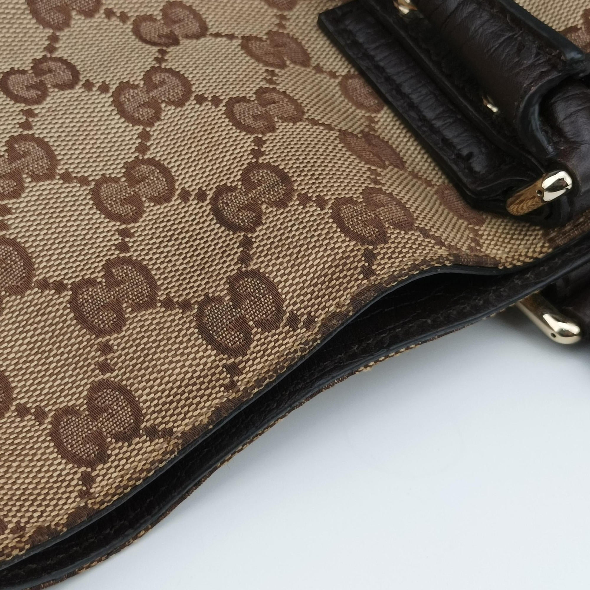 Pre-owned Gucci Horsebit Hasler beige×Brown canvas×leather 137385 handbag | stylenewstar