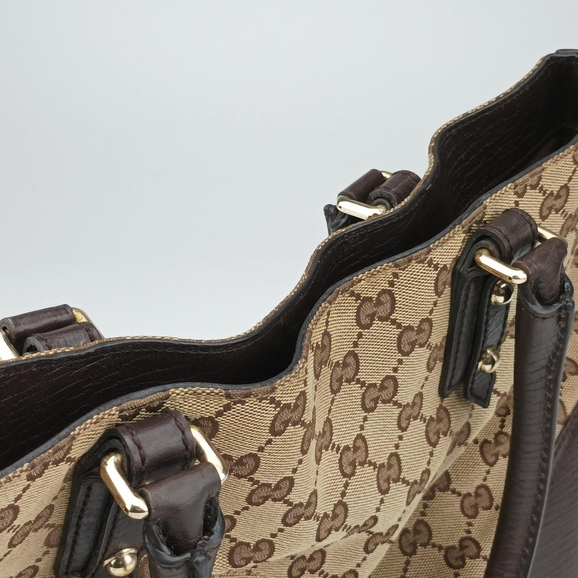 Pre-owned Gucci Horsebit Hasler beige×Brown canvas×leather 137385 handbag | stylenewstar