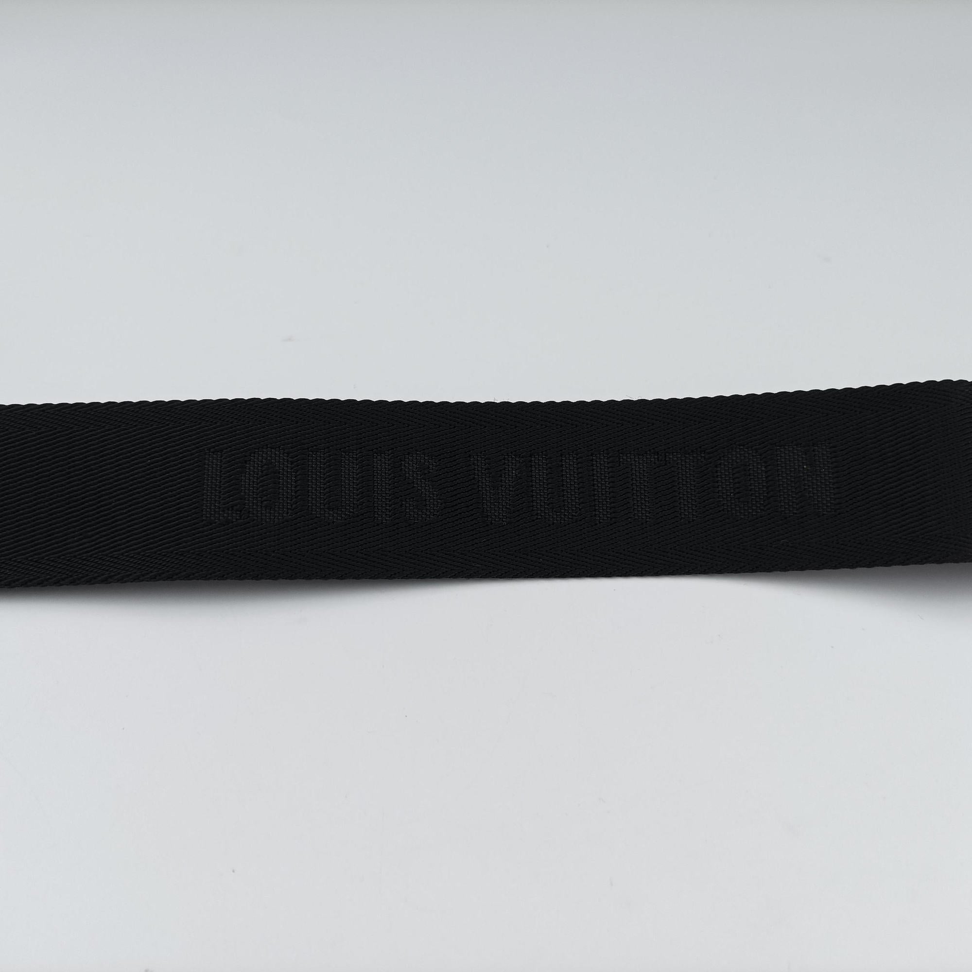 Pre-owned Louis Vuitton Trio Messenger black Monogram Eclipse Reverse M69443 shoulderbag | stylenewstar