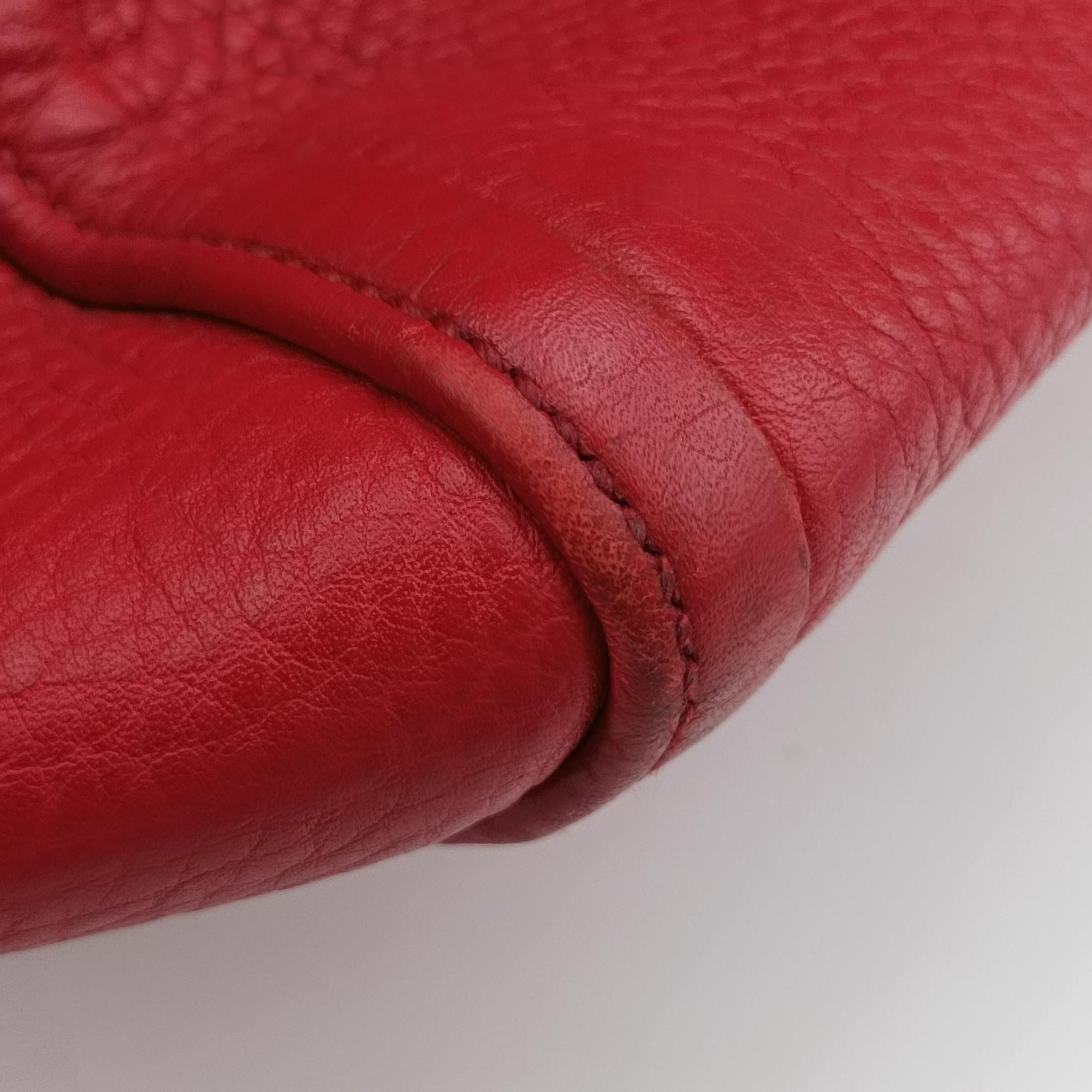 Pre-owned Gucci Soho Red Leather 369176 shoulderbag | stylenewstar