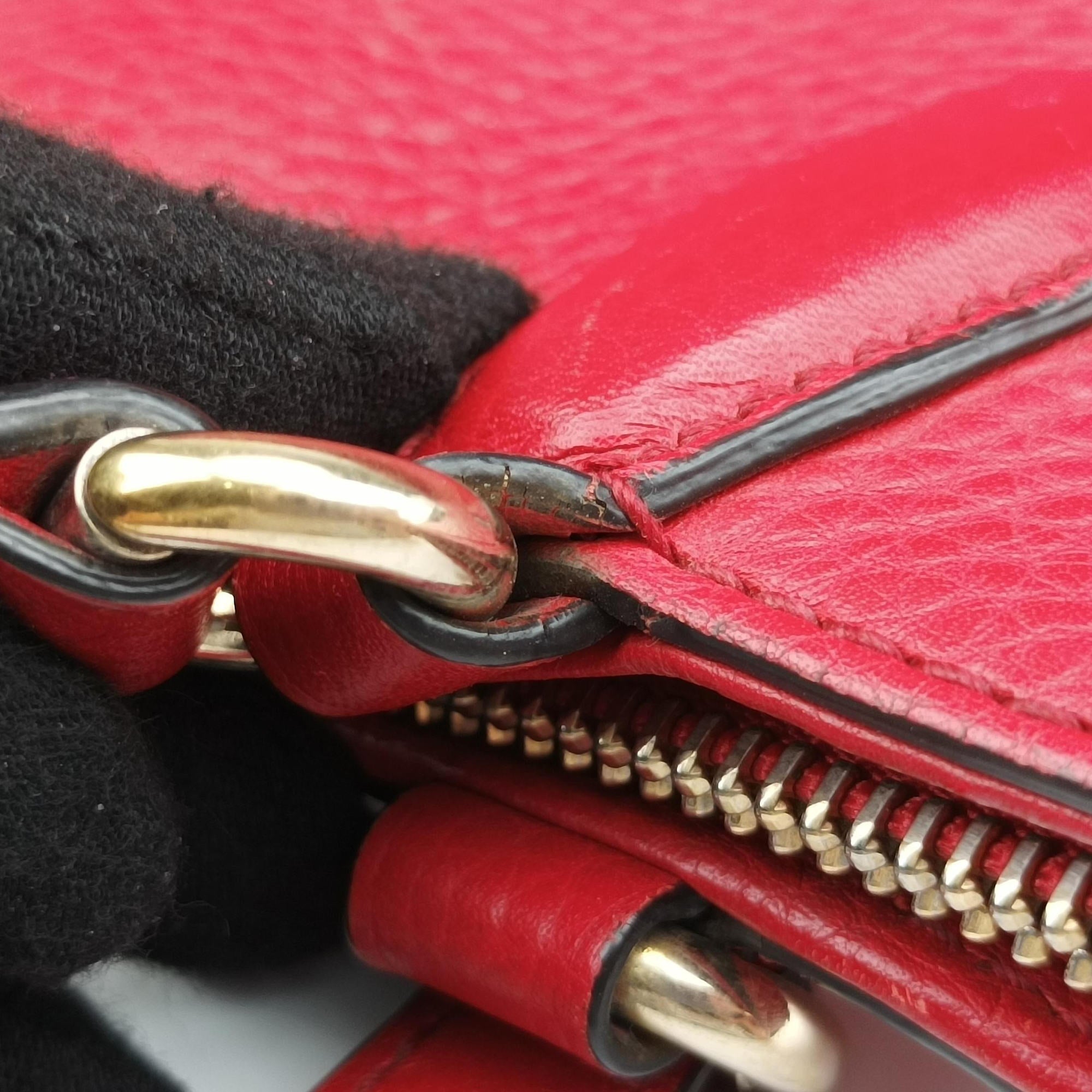 Pre-owned Gucci Soho Red Leather 369176 shoulderbag | stylenewstar