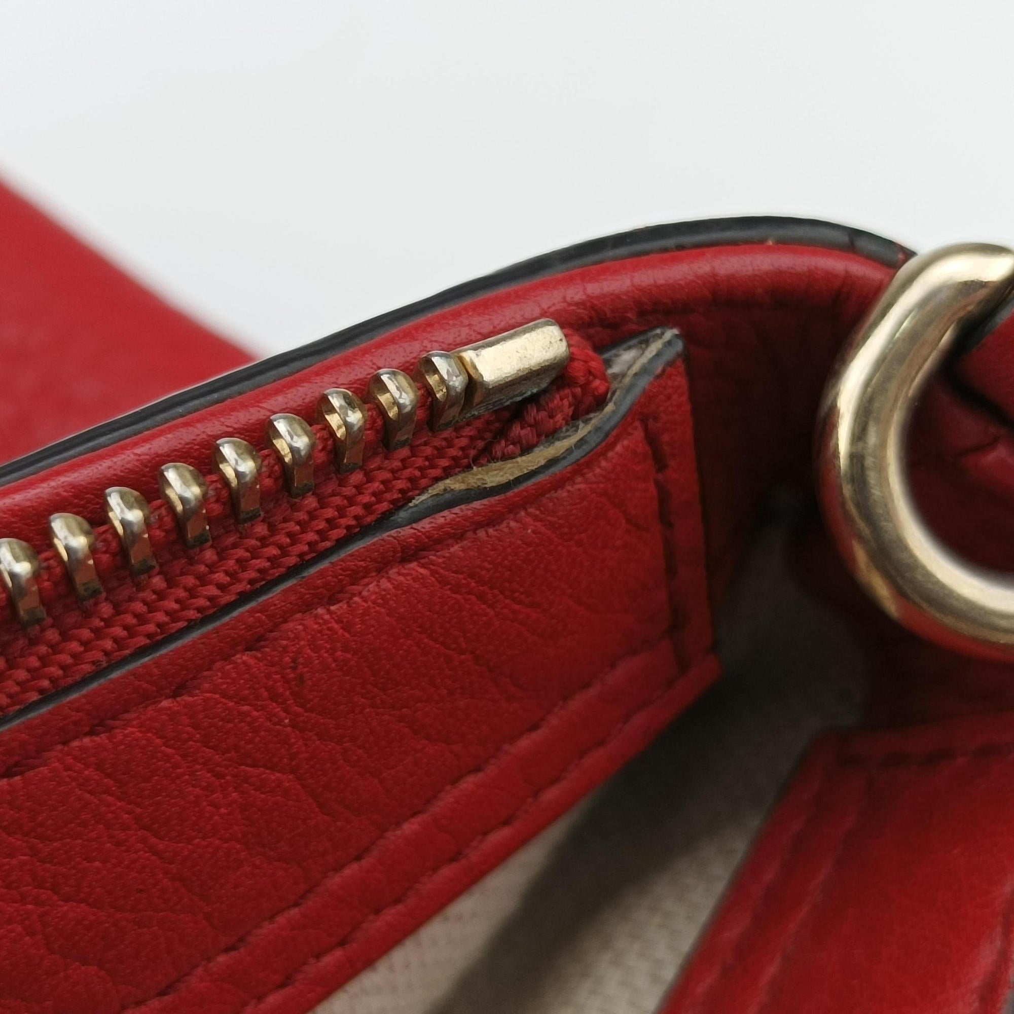 Pre-owned Gucci Soho Red Leather 369176 shoulderbag | stylenewstar