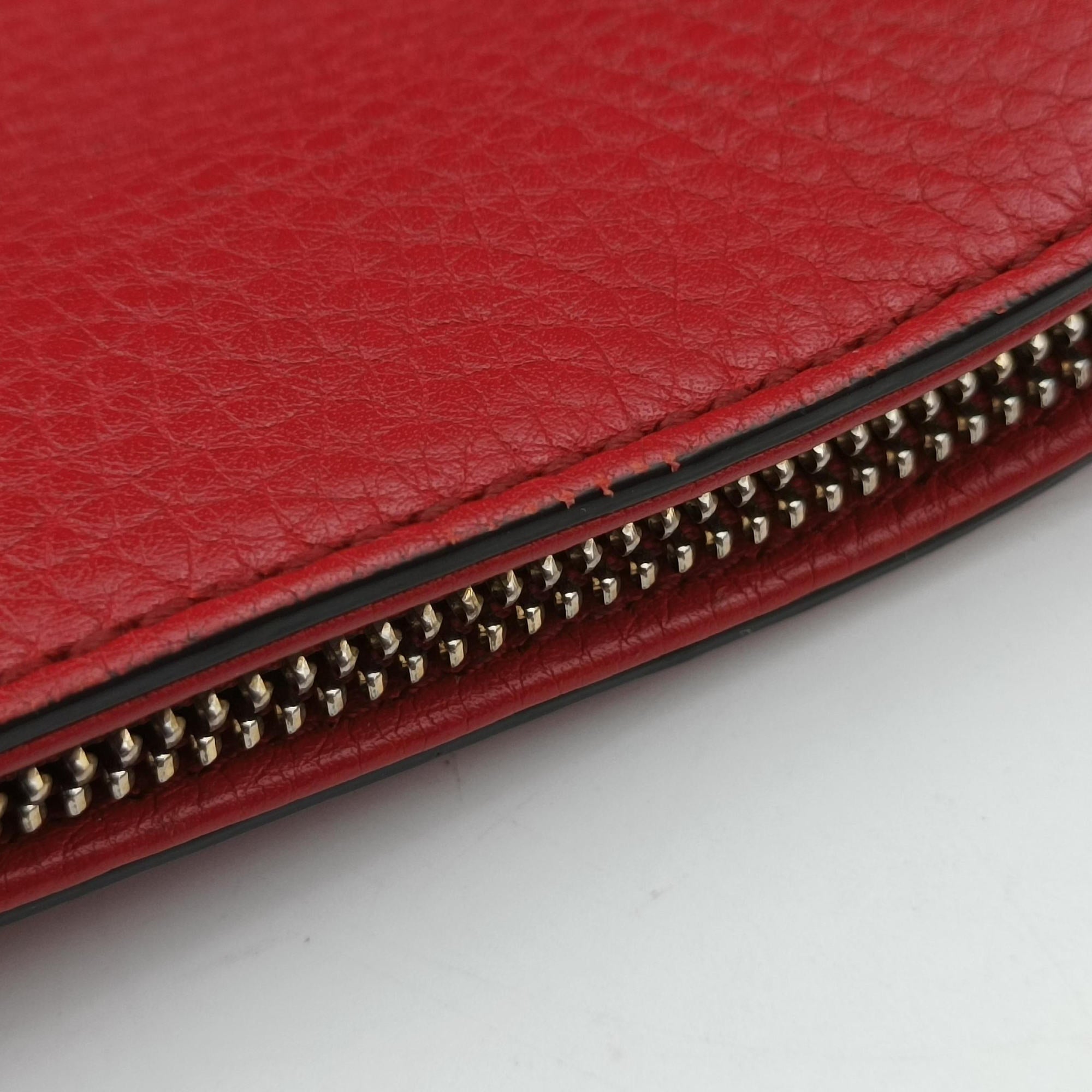 Pre-owned Gucci Soho Red Leather 369176 shoulderbag | stylenewstar
