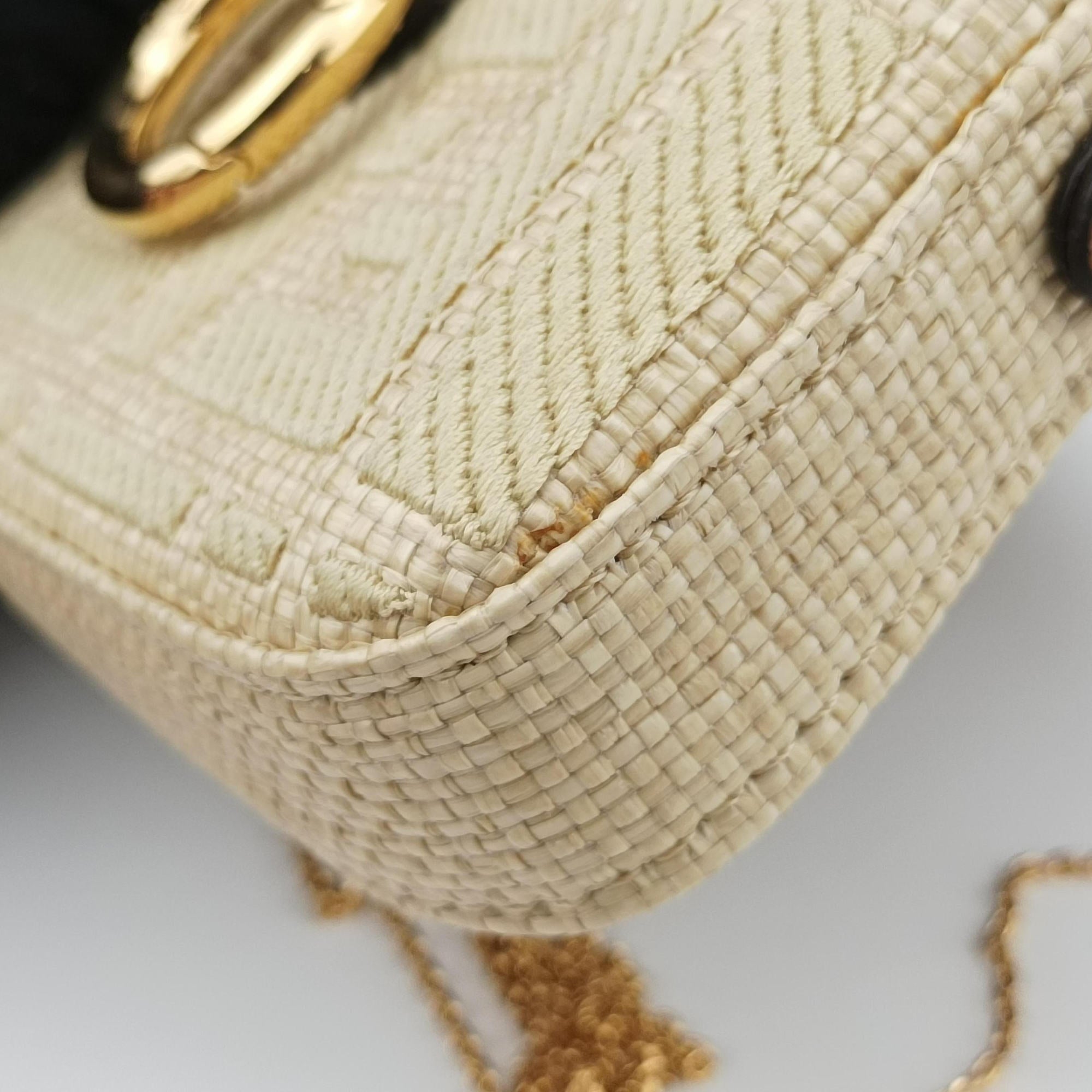 Pre-owned Fendi Nano Baguette Charm Beige fabricxstraw 7AS045 shoulderbag | stylenewstar