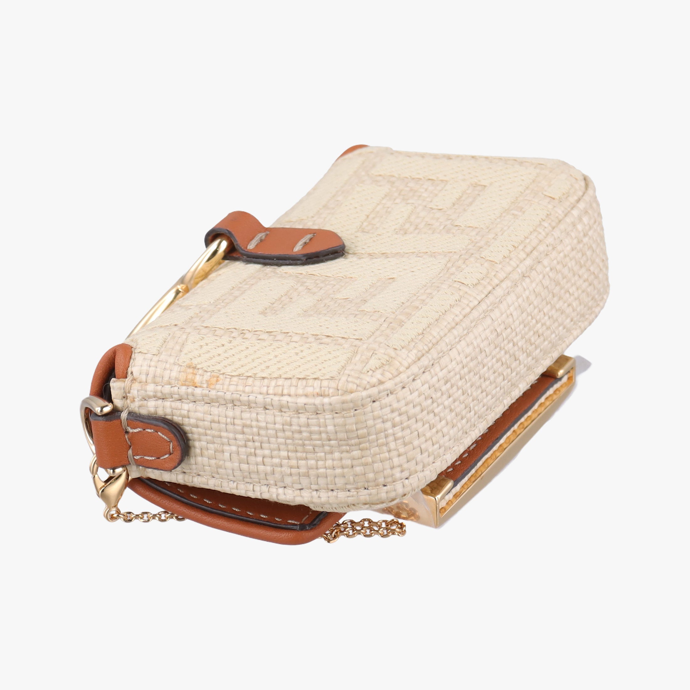 Pre-owned Fendi Nano Baguette Charm Beige fabricxstraw 7AS045 shoulderbag | stylenewstar