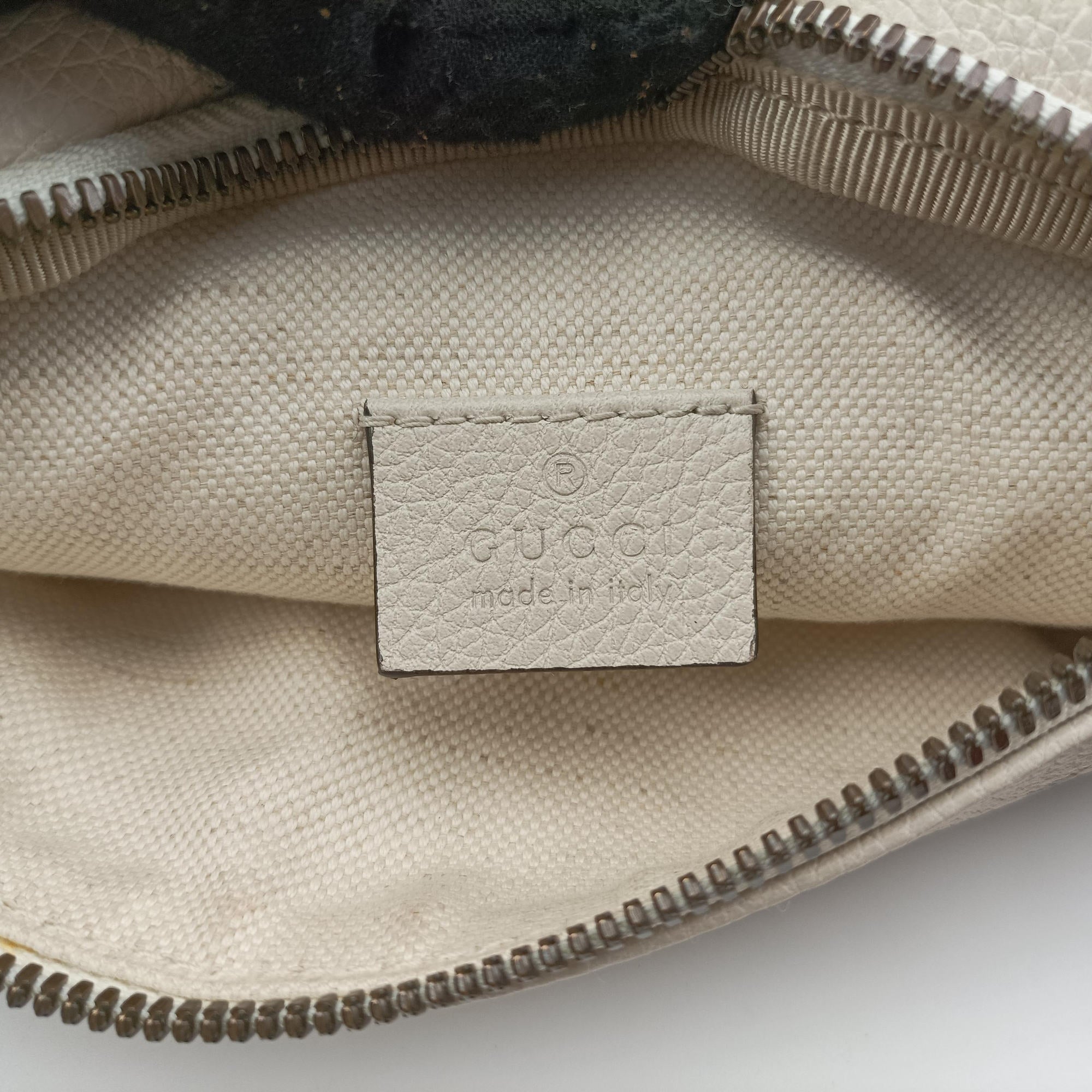 Pre-owned Gucci Gucci Print White Leather 527792 bum bag/waist bag | stylenewstar