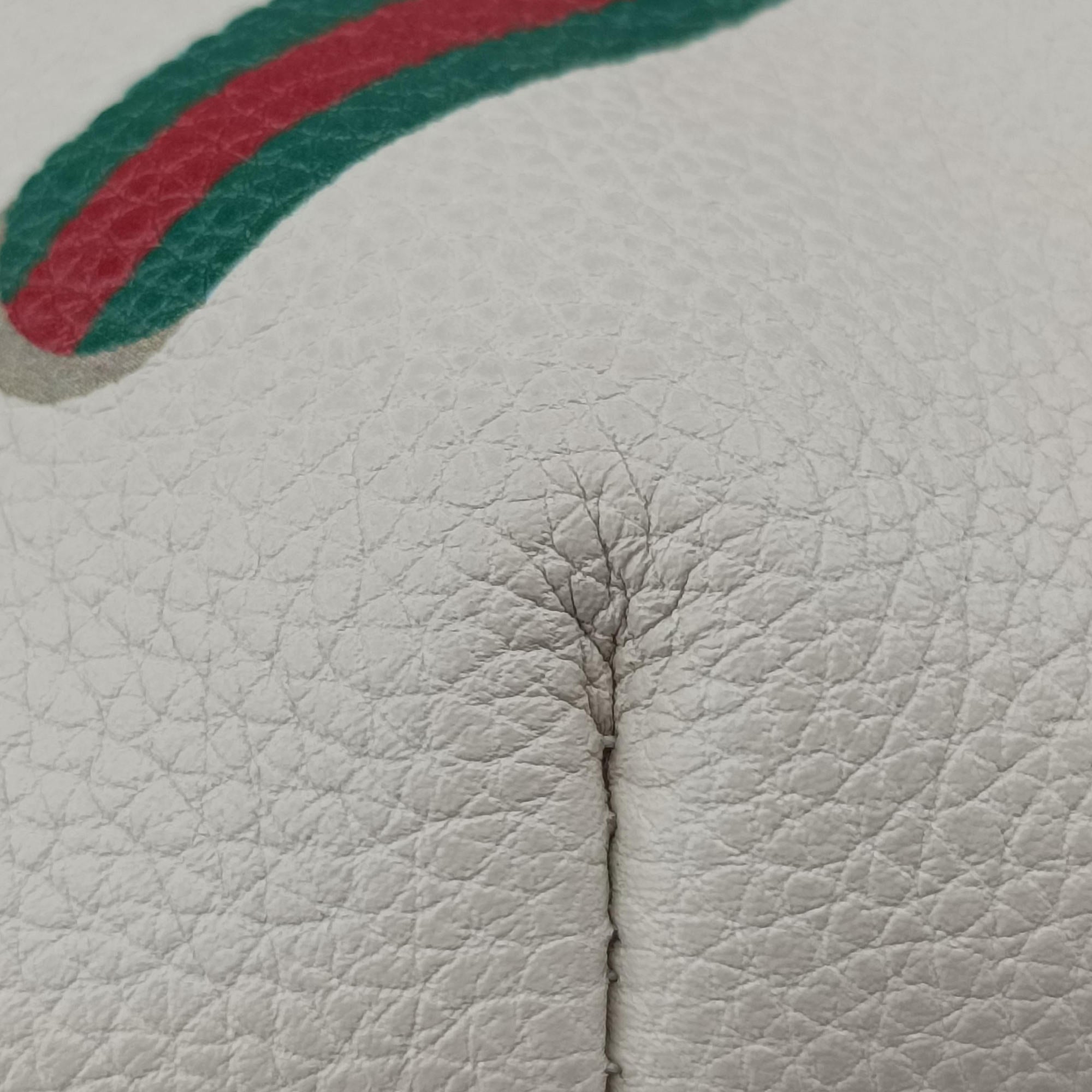 Pre-owned Gucci Gucci Print White Leather 527792 bum bag/waist bag | stylenewstar