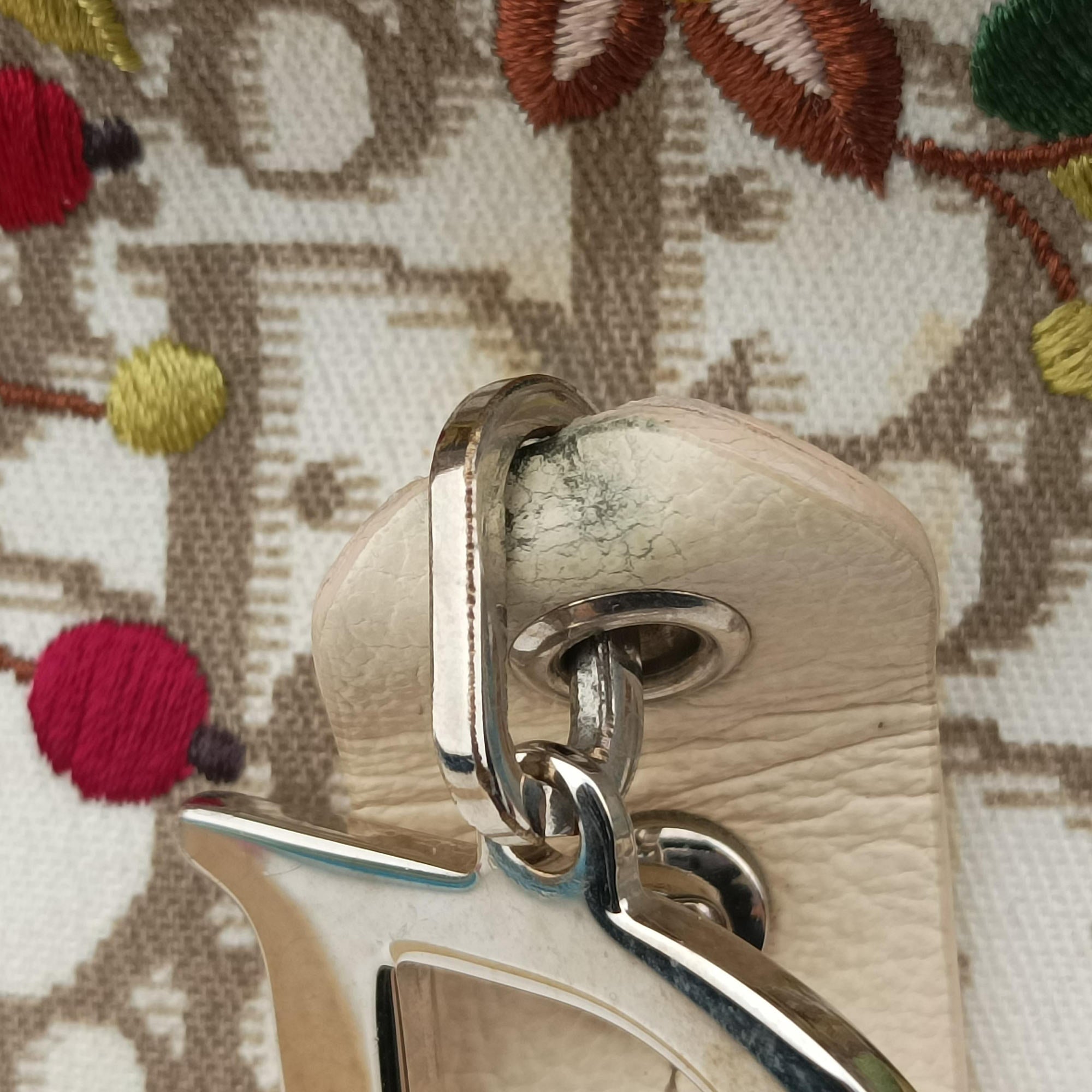 Pre-owned Christian Dior Trotter  Flower Line White x Beige x Multicolor Canvas × Leather  handbag | stylenewstar