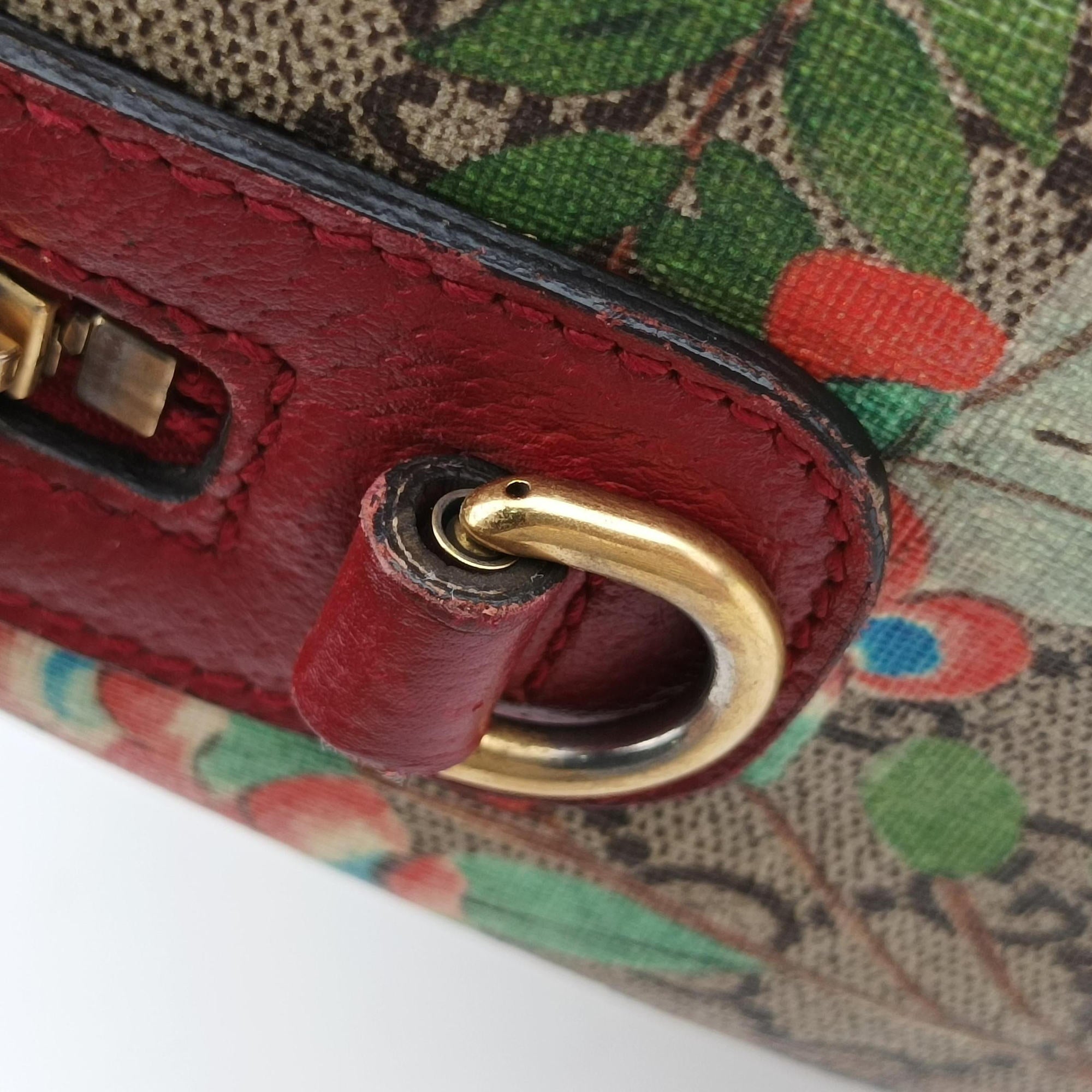 Pre-owned Gucci GG SUPREME Beige × Dark Brown × Multi PVC coated canvas×Leather 409529 shoulderbag | stylenewstar