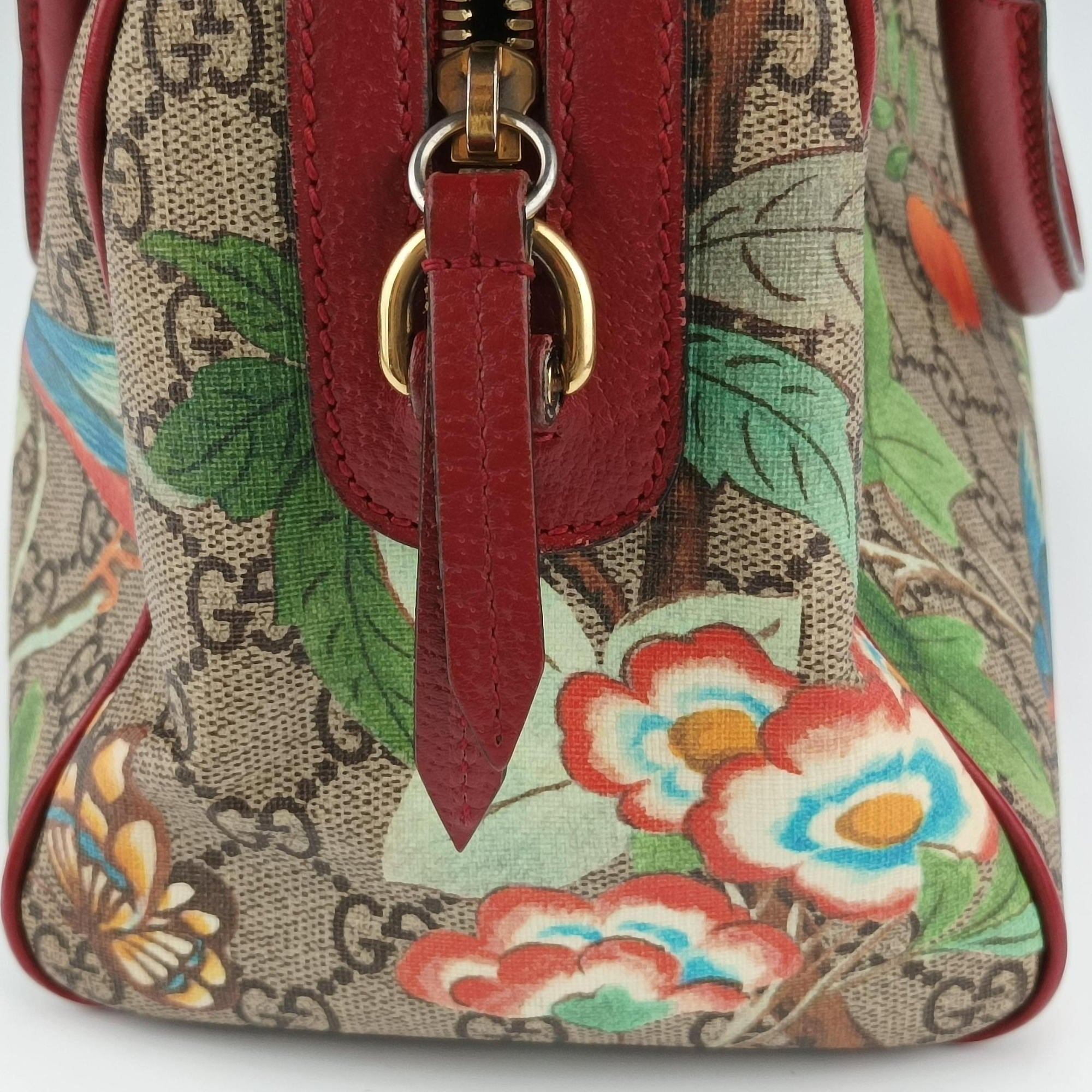 Pre-owned Gucci GG SUPREME Beige × Dark Brown × Multi PVC coated canvas×Leather 409529 shoulderbag | stylenewstar