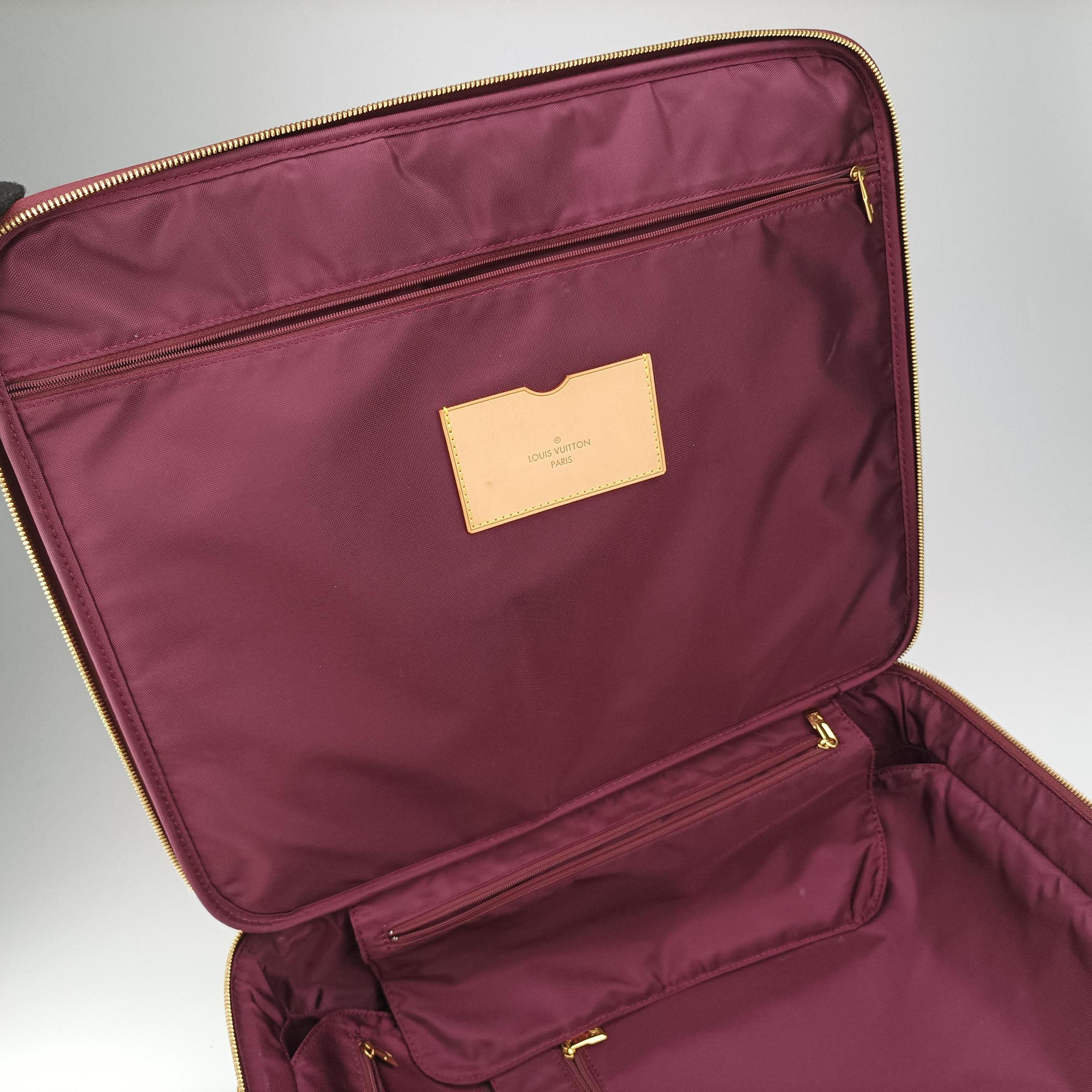 Pre-owned Louis Vuitton Pegase 45 ROUGE FAUVISTE Vernis M91419 suitcase | stylenewstar