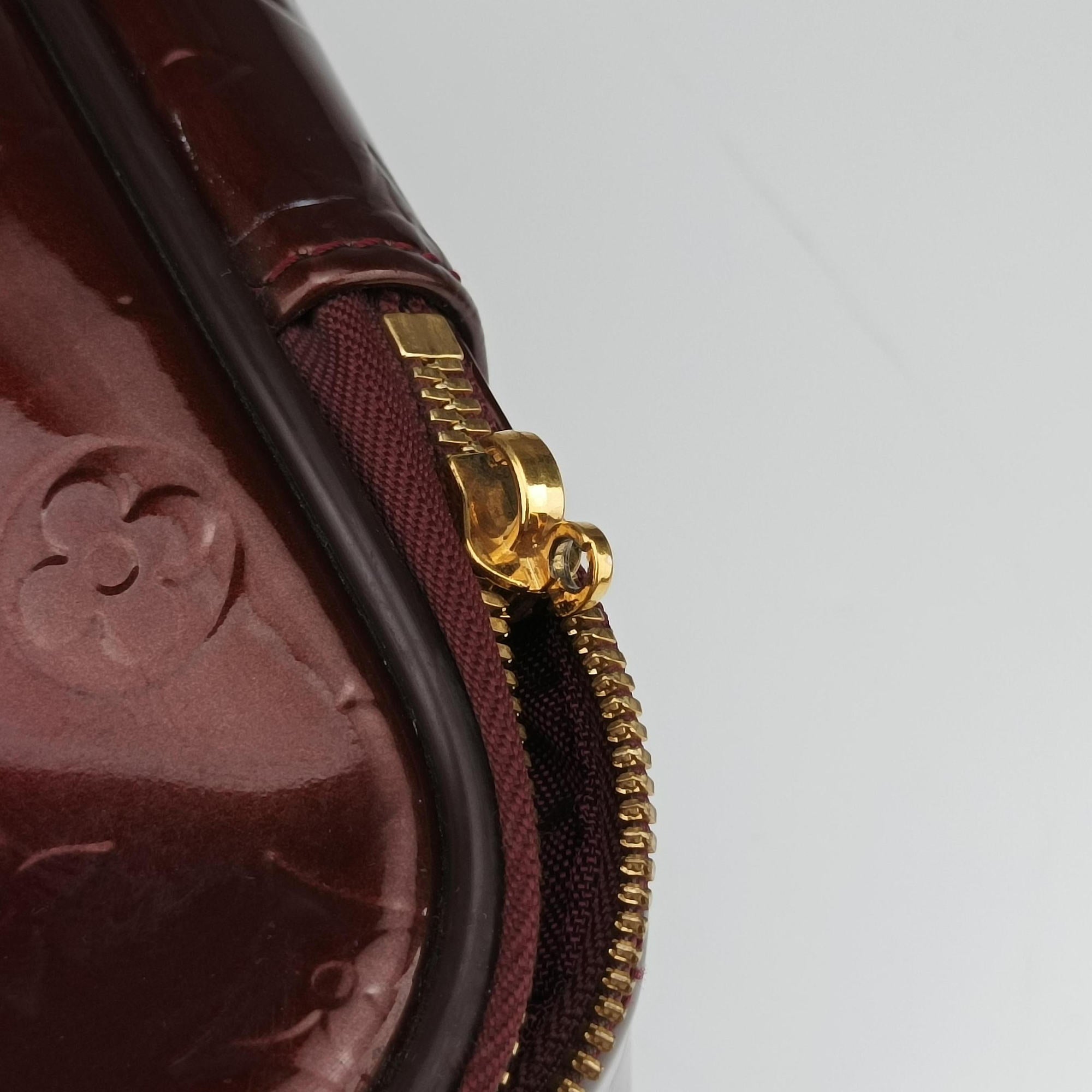 Pre-owned Louis Vuitton Pegase 45 ROUGE FAUVISTE Vernis M91419 suitcase | stylenewstar