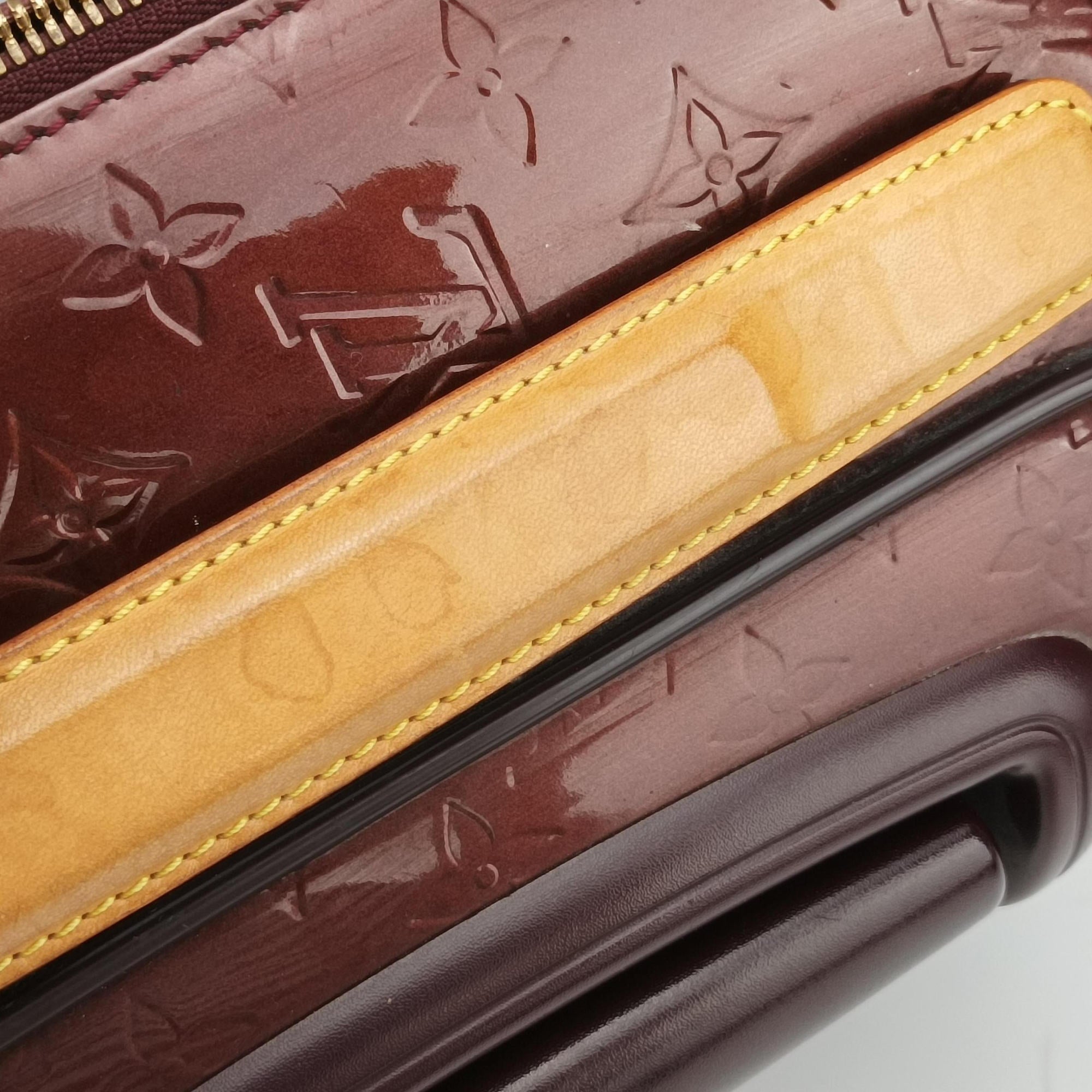 Pre-owned Louis Vuitton Pegase 45 ROUGE FAUVISTE Vernis M91419 suitcase | stylenewstar