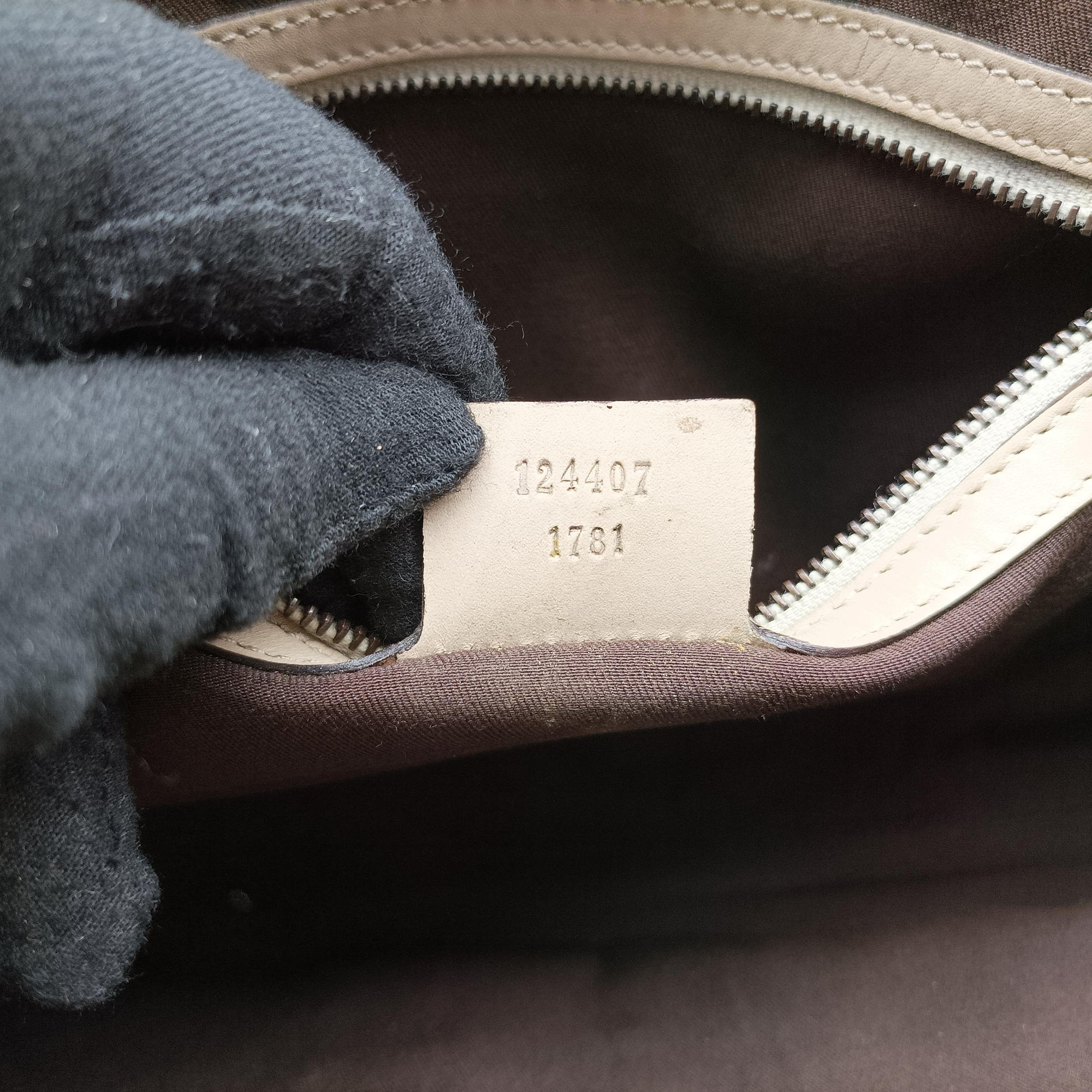 Pre-owned Gucci New Jackie White Leather×canvas 124407 handbag | stylenewstar