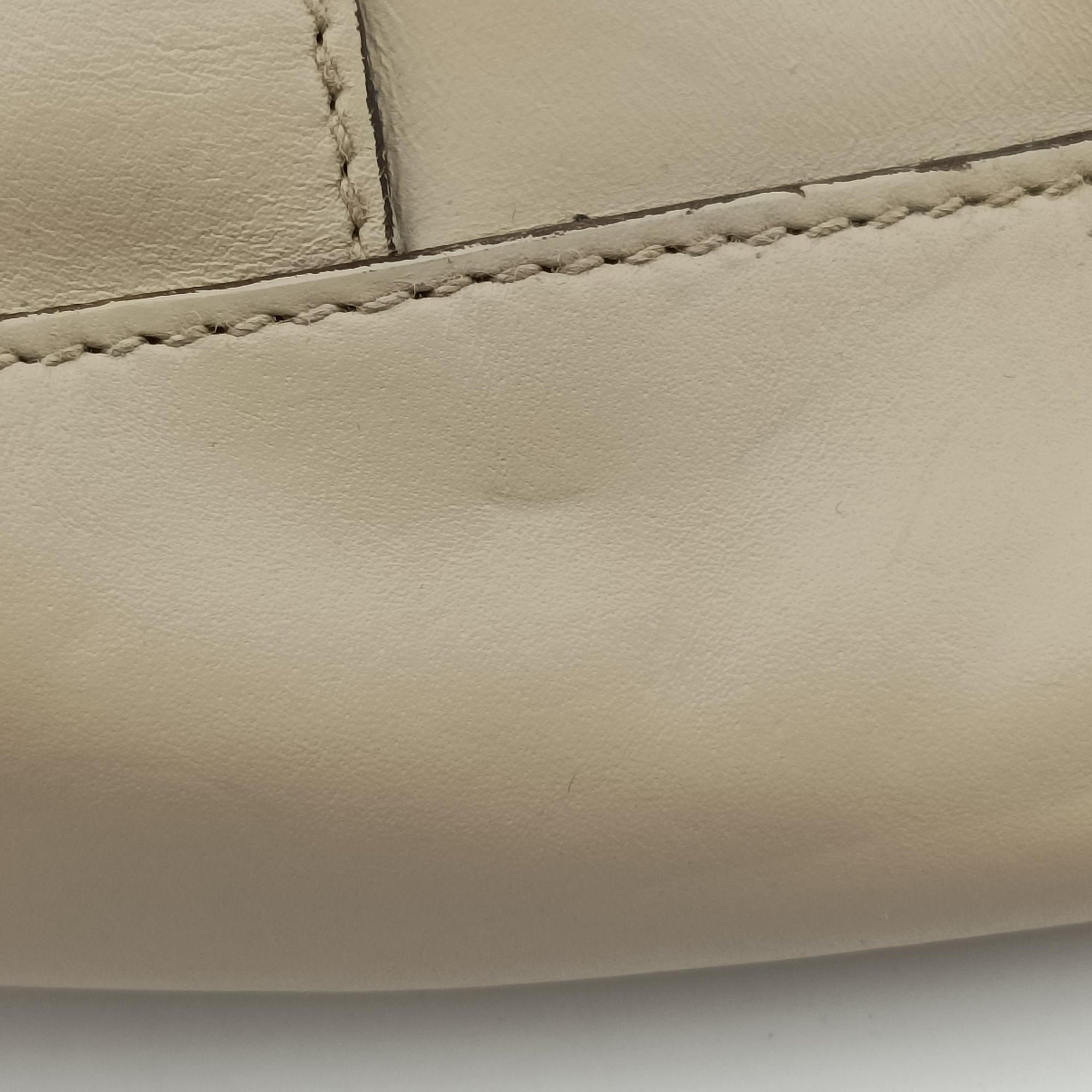 Pre-owned Gucci New Jackie White Leather×canvas 124407 handbag | stylenewstar