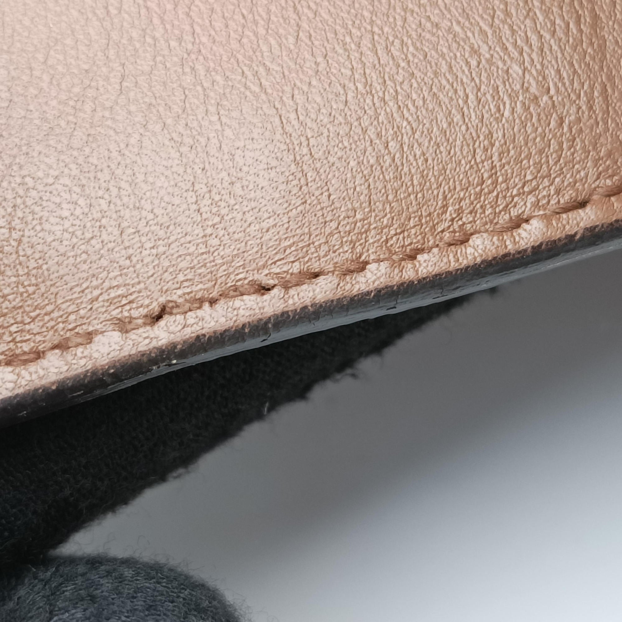 Pre-owned Gucci Sukey khaki×brown canvas × leather 336748 shoulderbag | stylenewstar