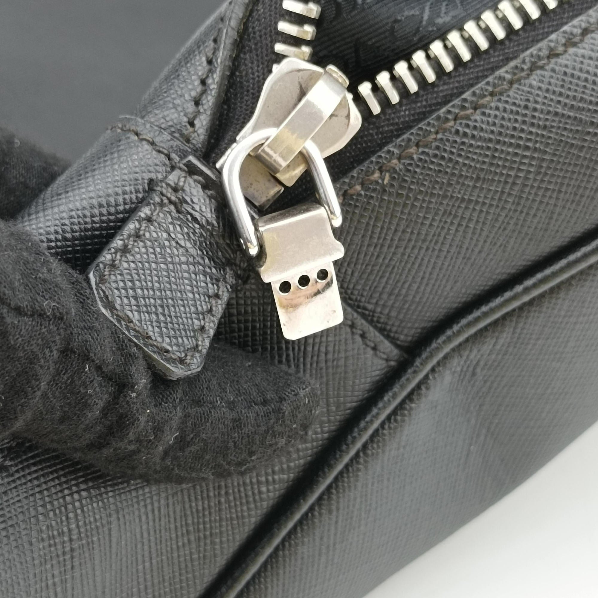 Pre-owned Prada business bag briefcase Black SAFFIANO Leather 2VE363 handbag | stylenewstar