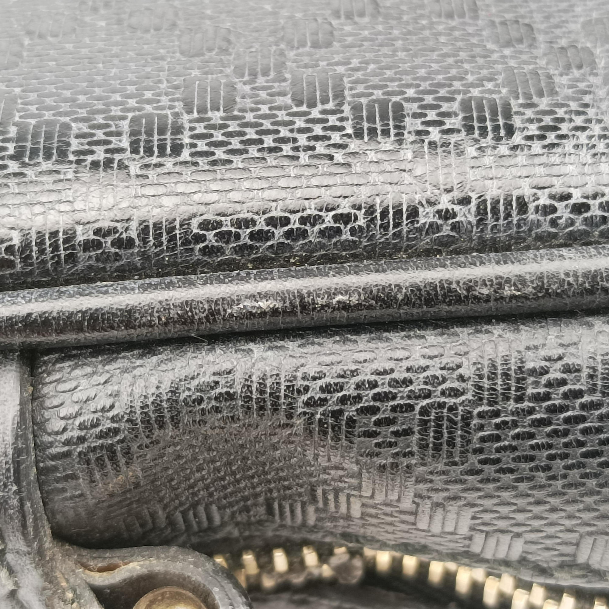 Pre-owned Gucci Guccissima briefcase Black Leather 208463 handbag | stylenewstar