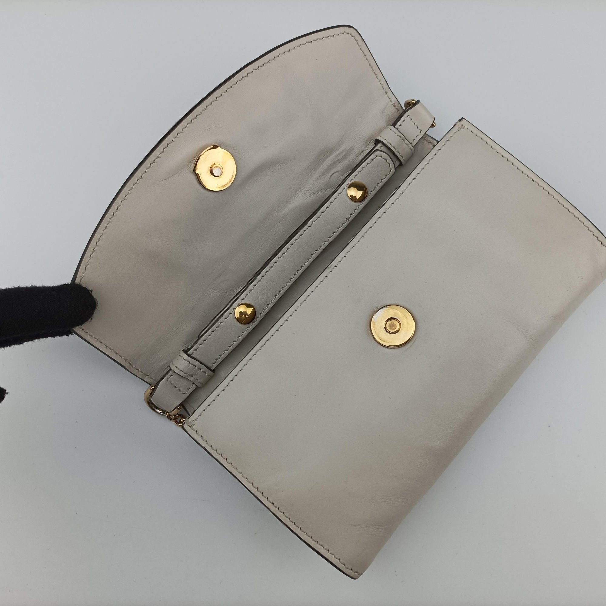 Pre-owned Gucci Zumi White Leather 572375 shoulderbag | stylenewstar