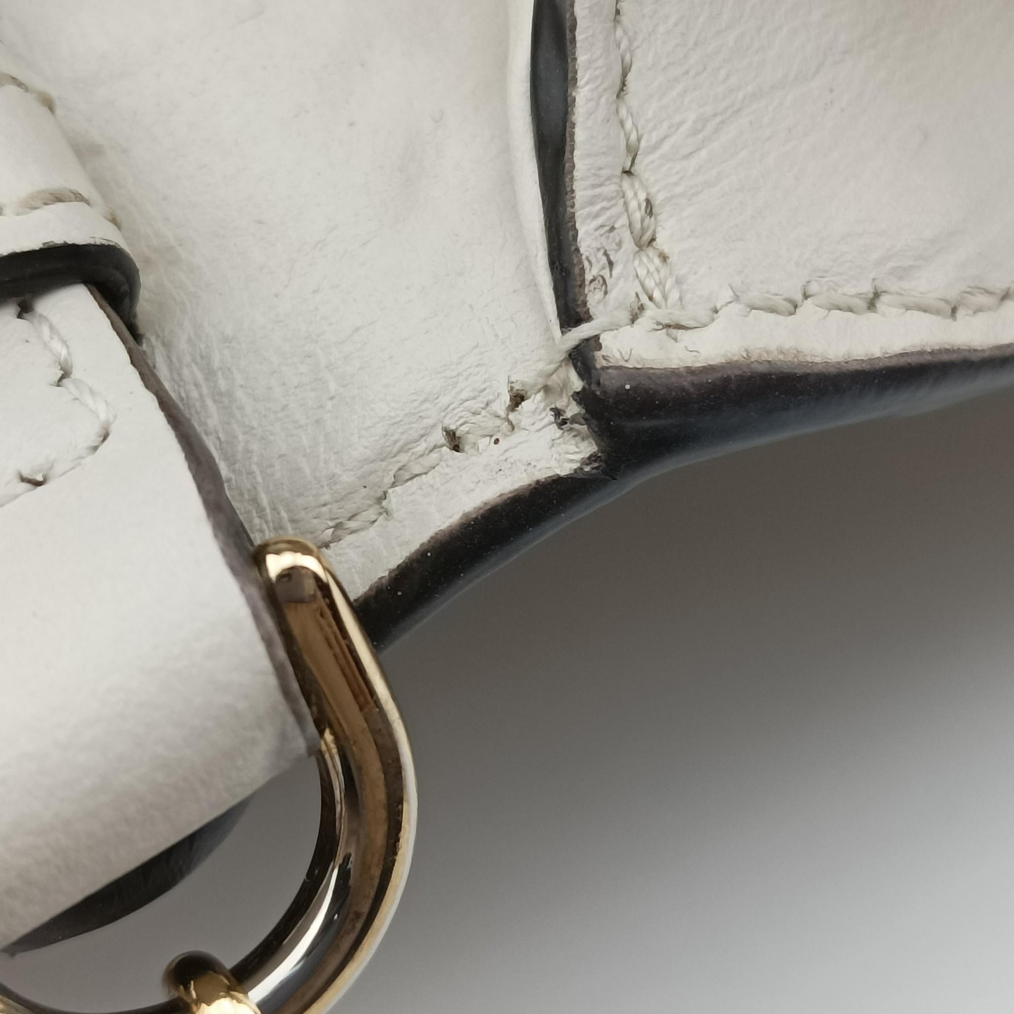Pre-owned Gucci Zumi White Leather 572375 shoulderbag | stylenewstar