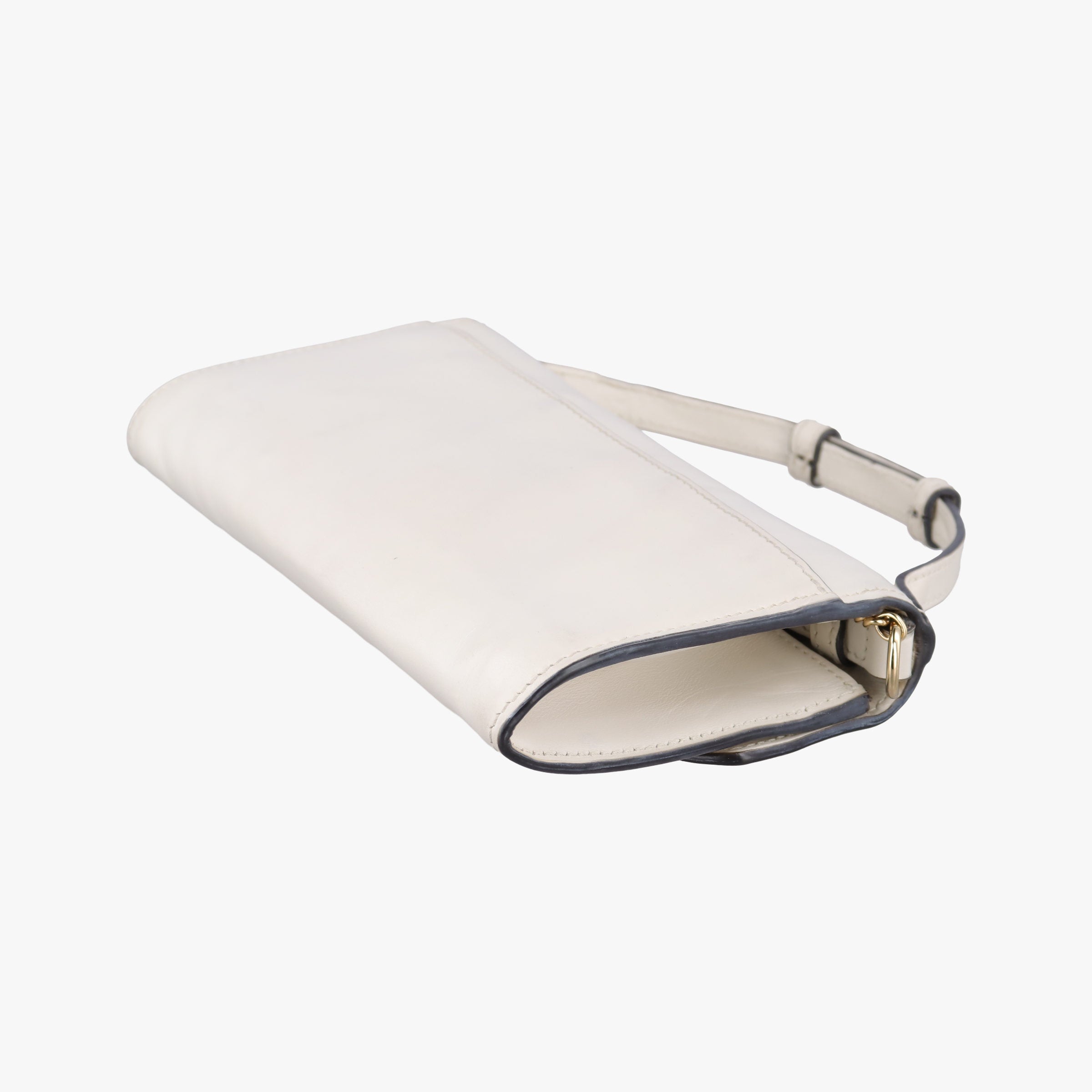 Pre-owned Gucci Zumi White Leather 572375 shoulderbag | stylenewstar