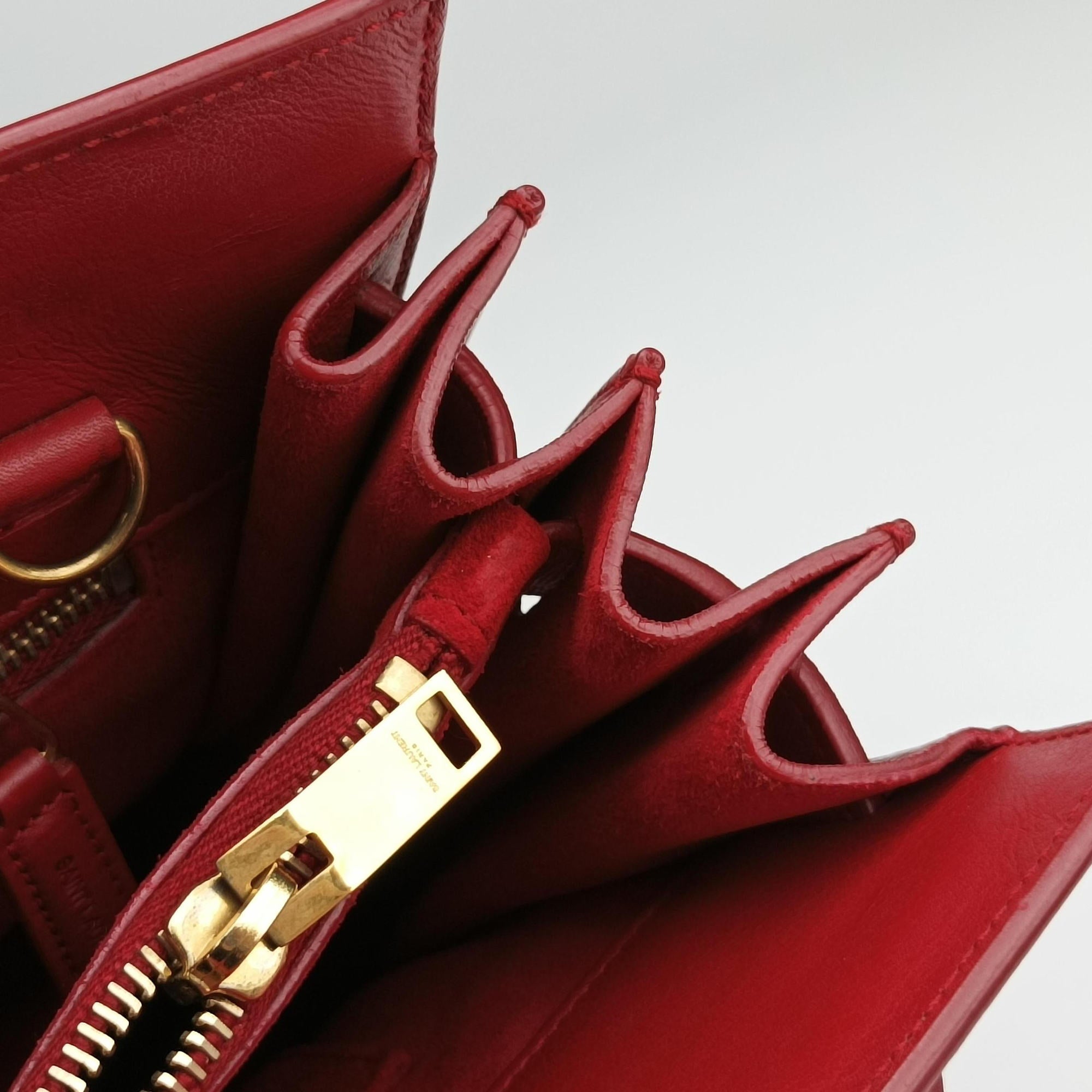Pre-owned Yves Saint Laurent SAC DE JOUR Red Leather 324823 shoulderbag | stylenewstar