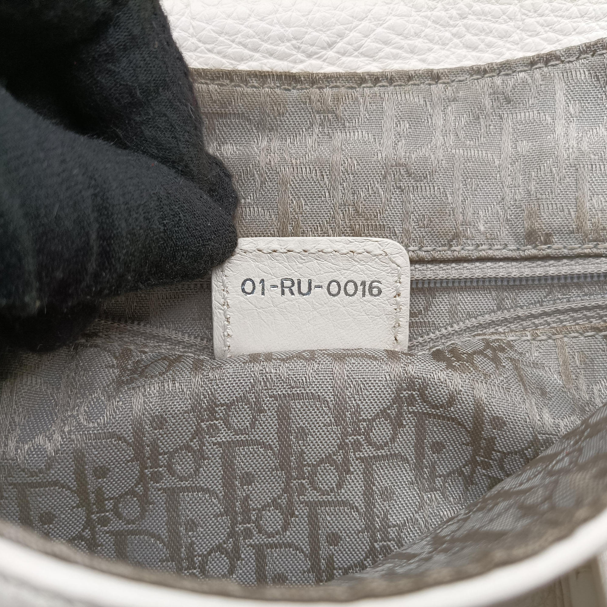 Pre-owned Christian Dior Gaucho White leather  handbag | stylenewstar