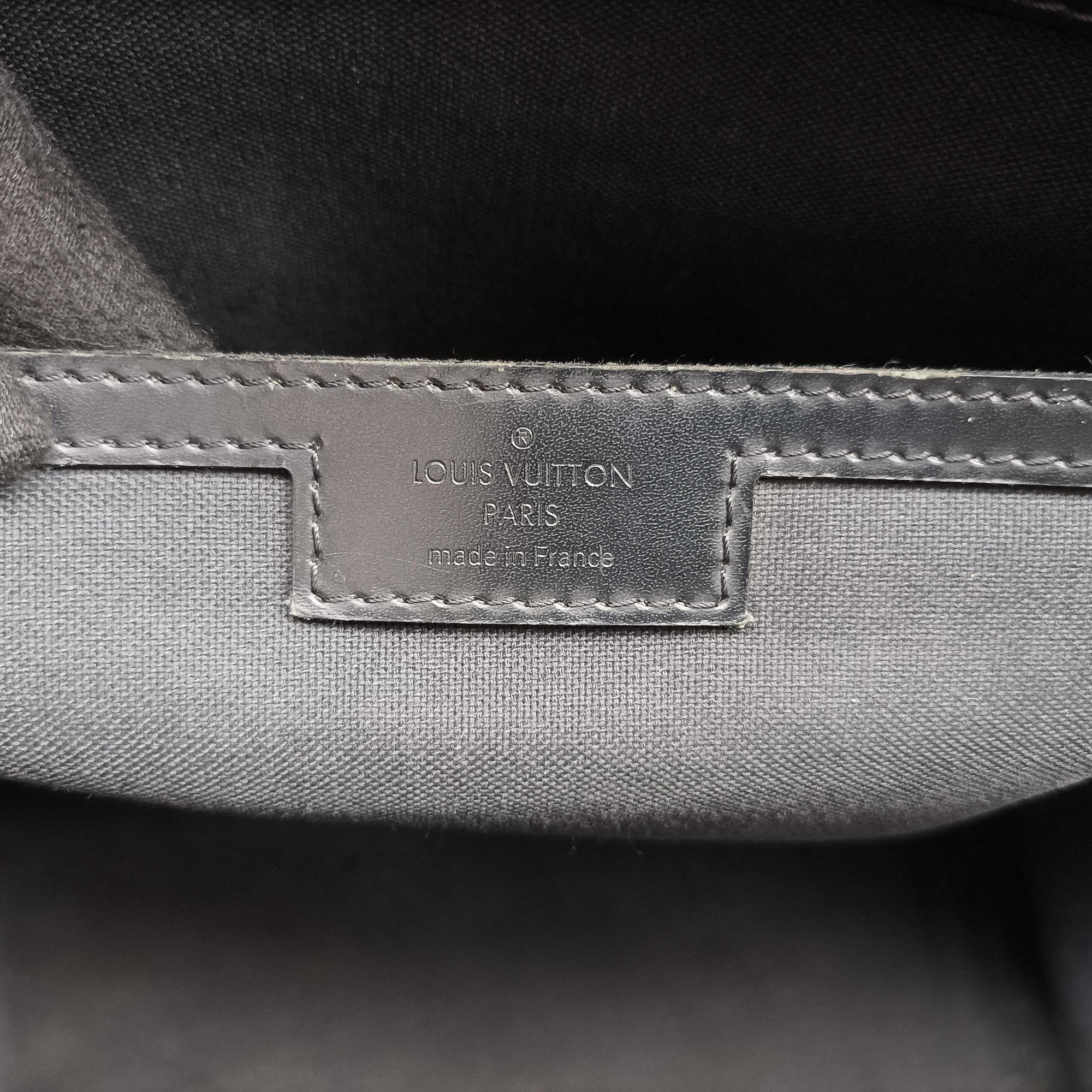 Pre-owned Louis Vuitton TADAO Noir Damier Graphite N51192 shoulderbag | stylenewstar