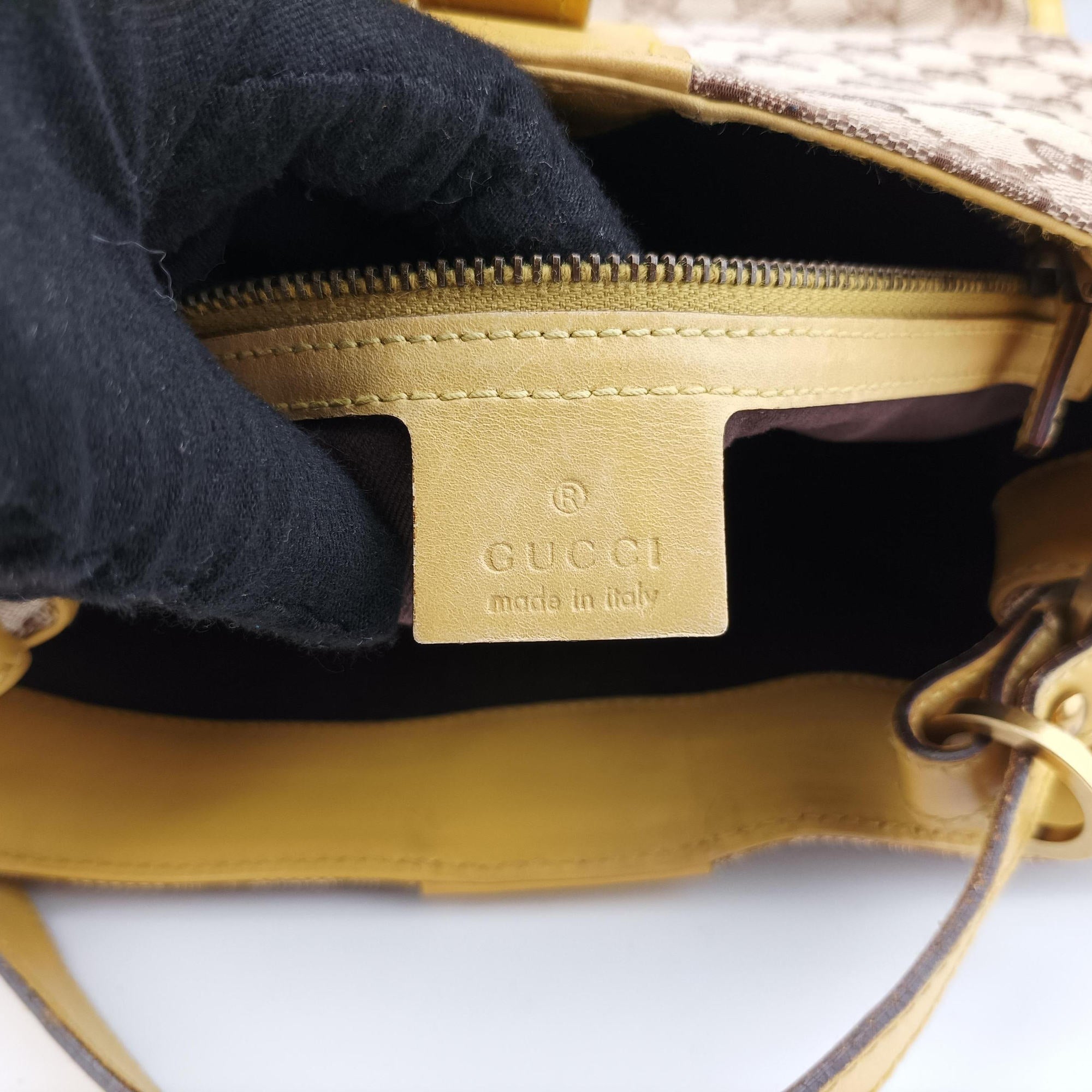 Vintage Gucci GG Canvas Beige × Yellow Canvas 109101 handbag | stylenewstar