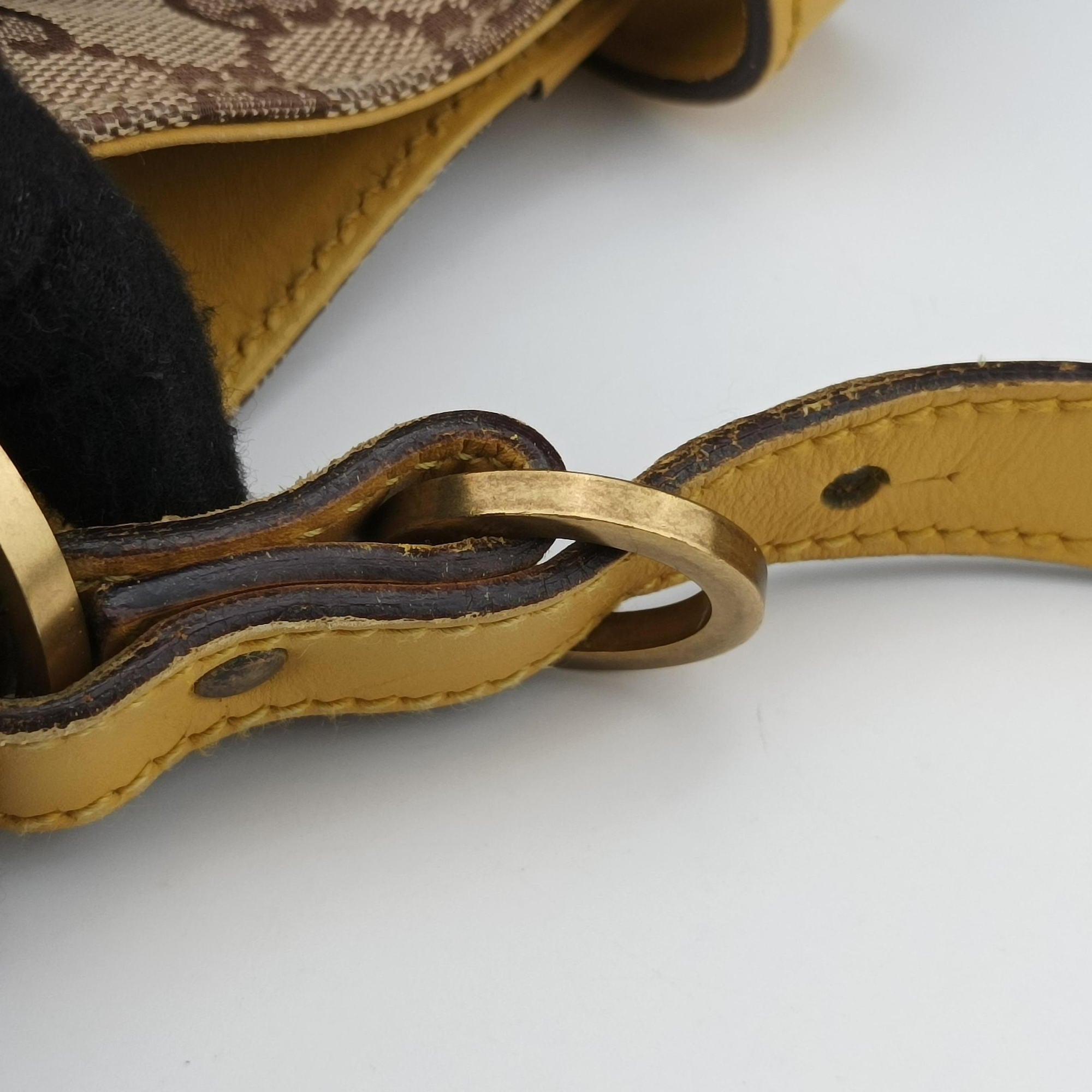 Vintage Gucci GG Canvas Beige × Yellow Canvas 109101 handbag | stylenewstar