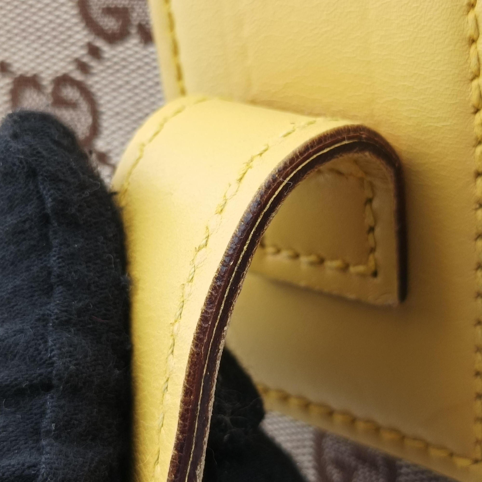 Vintage Gucci GG Canvas Beige × Yellow Canvas 109101 handbag | stylenewstar