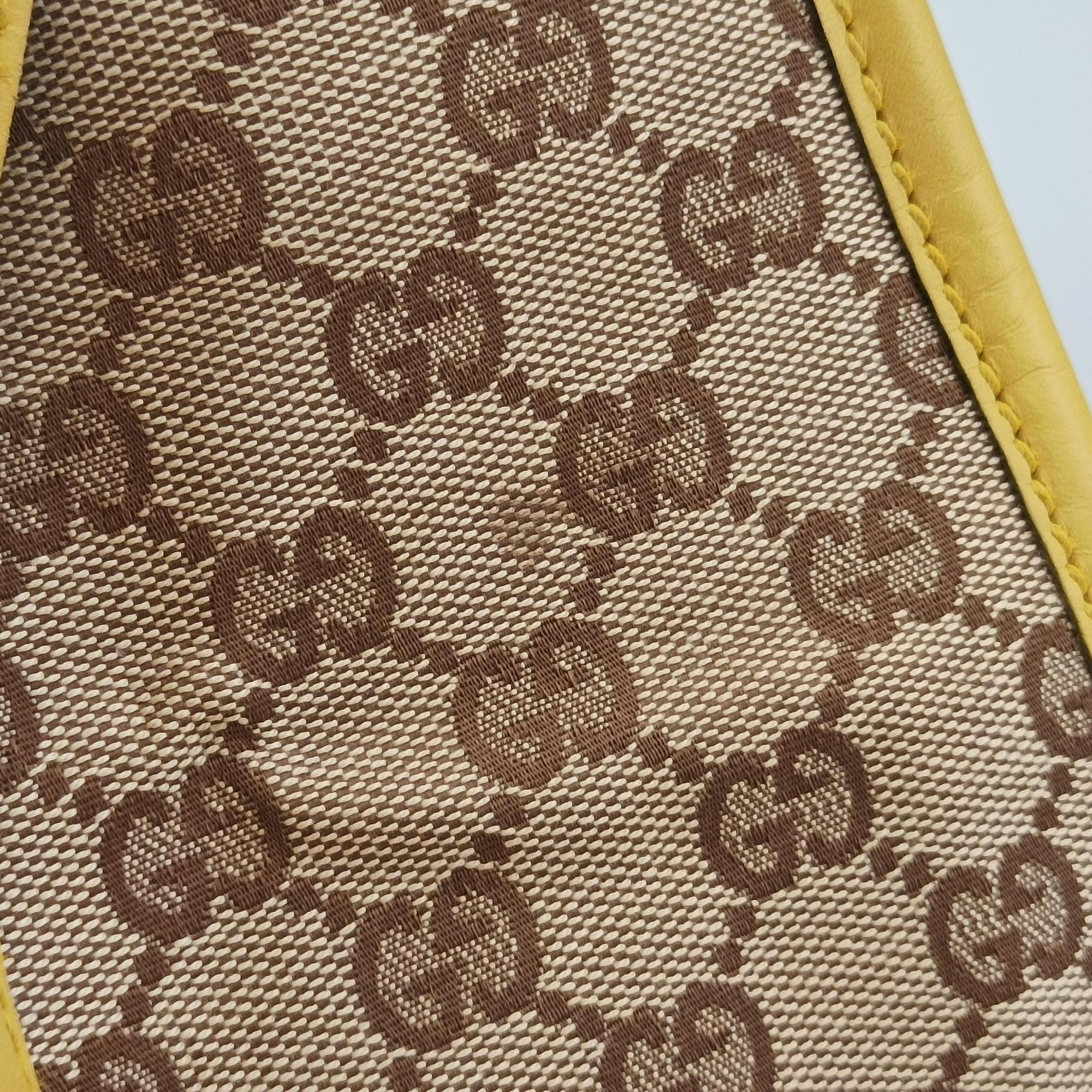 Vintage Gucci GG Canvas Beige × Yellow Canvas 109101 handbag | stylenewstar