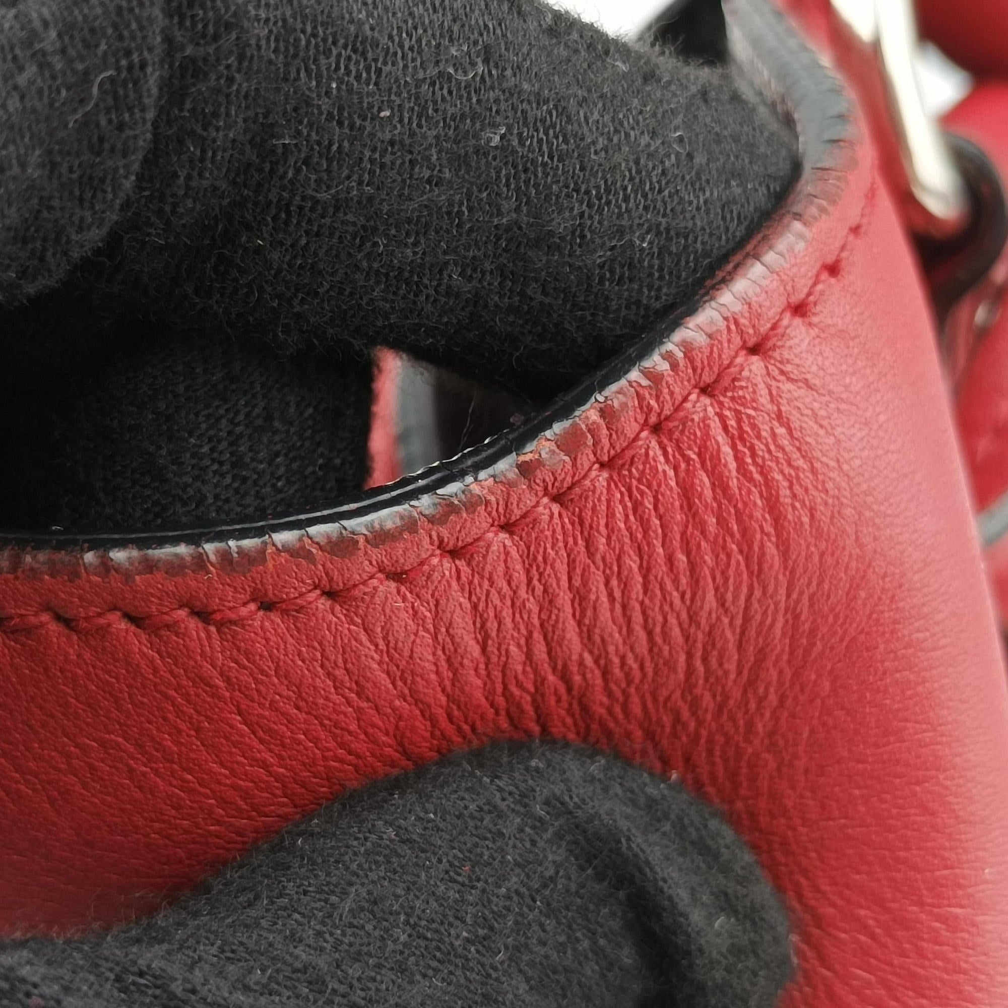 Pre-owned Prada Tassel Drawstring Bucket Red leather BR5069 shoulderbag | stylenewstar