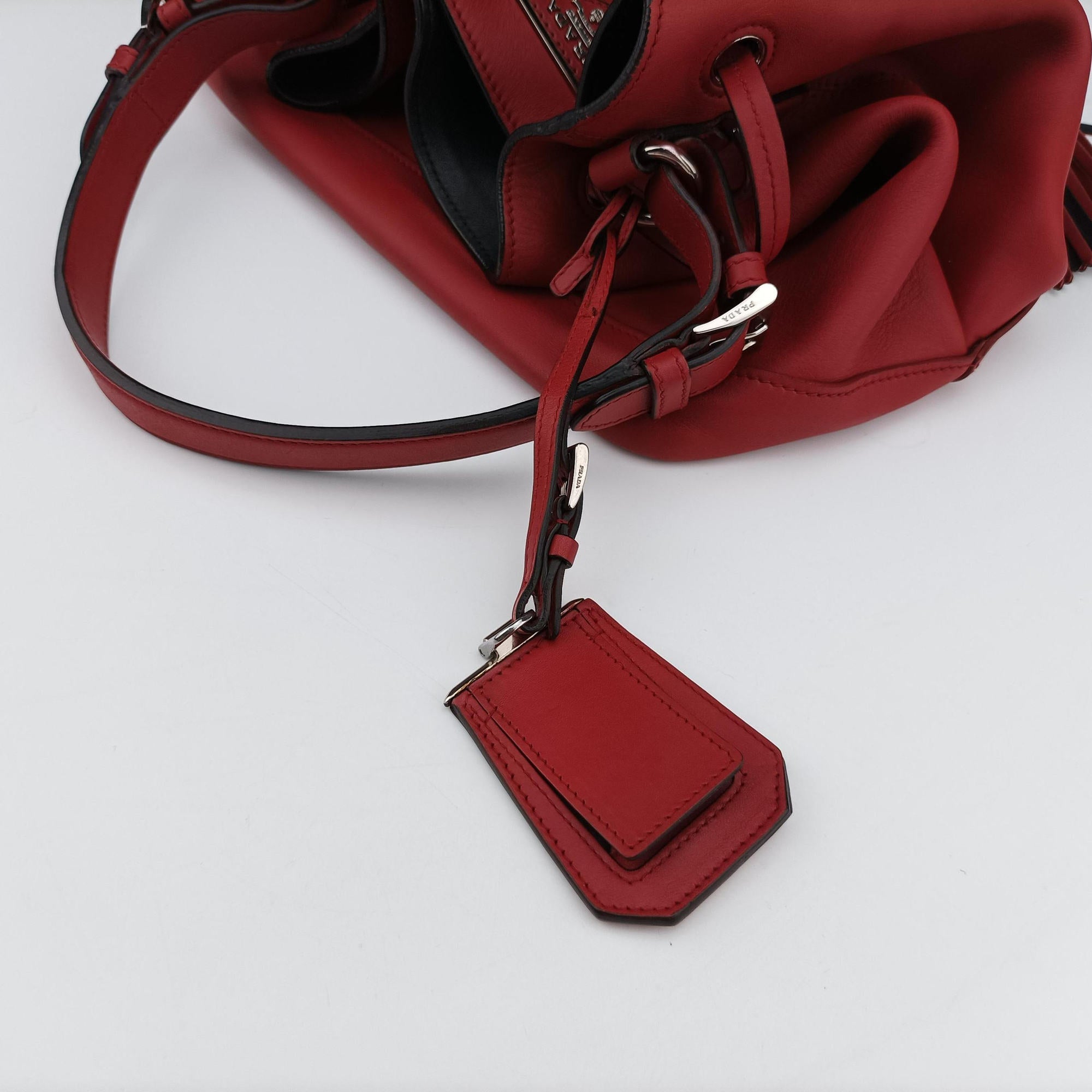 Pre-owned Prada Tassel Drawstring Bucket Red leather BR5069 shoulderbag | stylenewstar