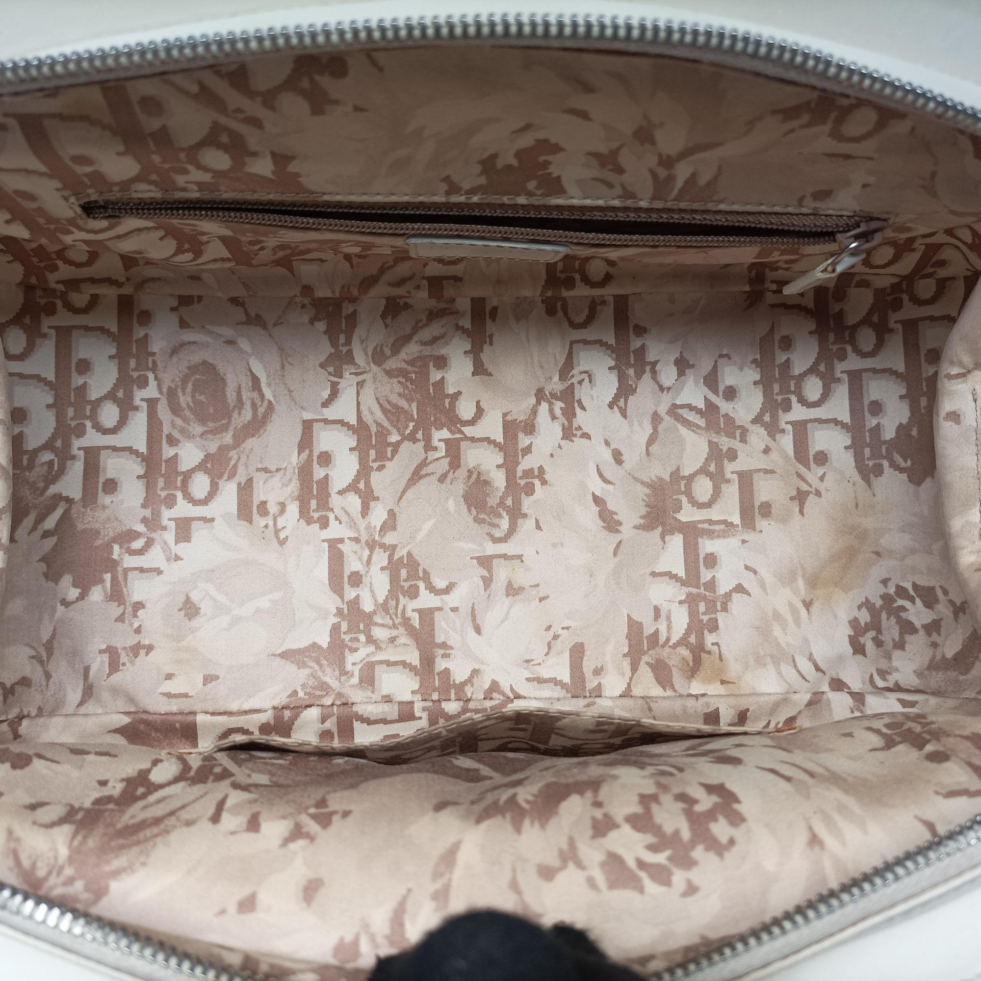 Pre-owned Christian Dior Detective White leather  handbag | stylenewstar