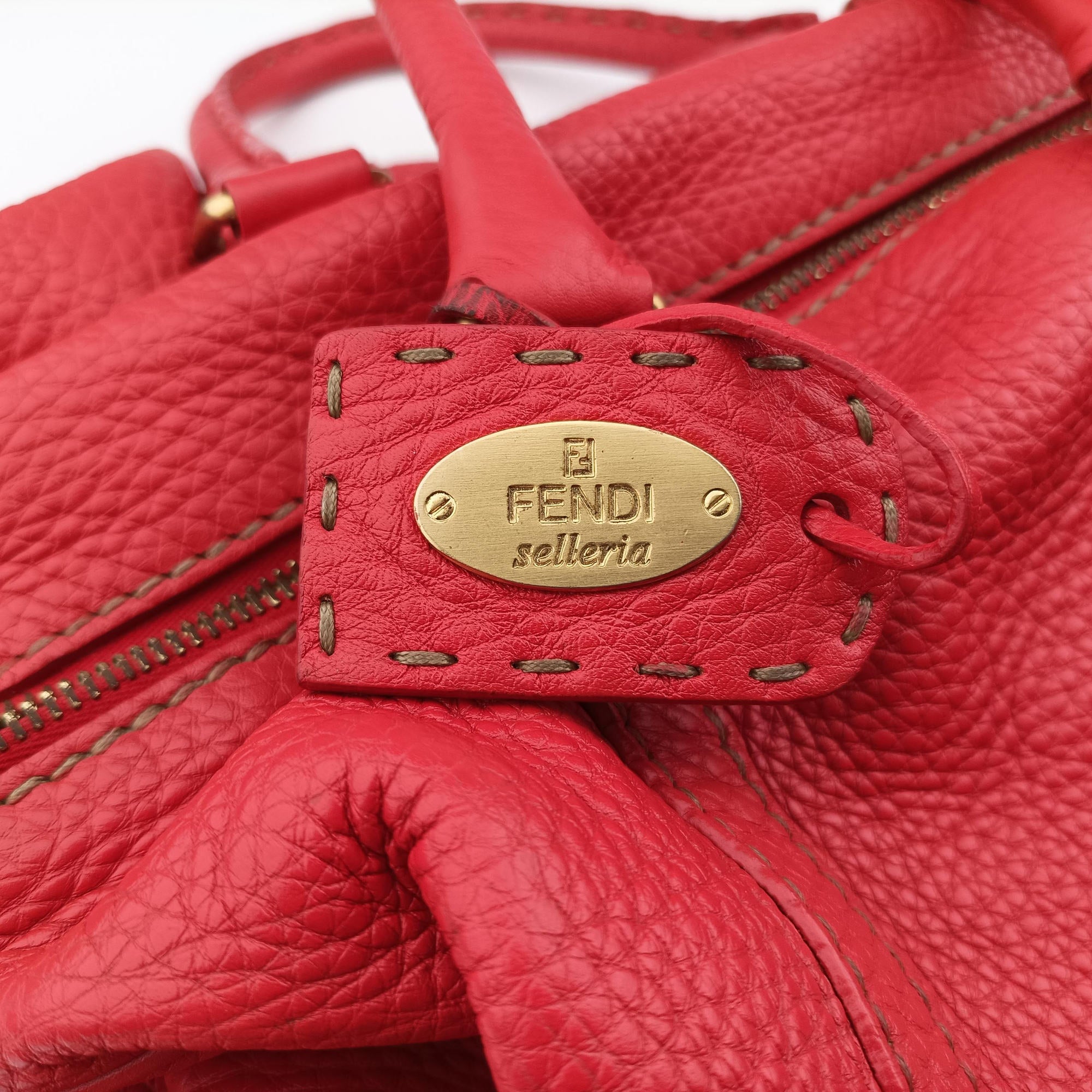 Vintage Fendi Forever Bauletto Red Leather 8BL108 shoulderbag | stylenewstar