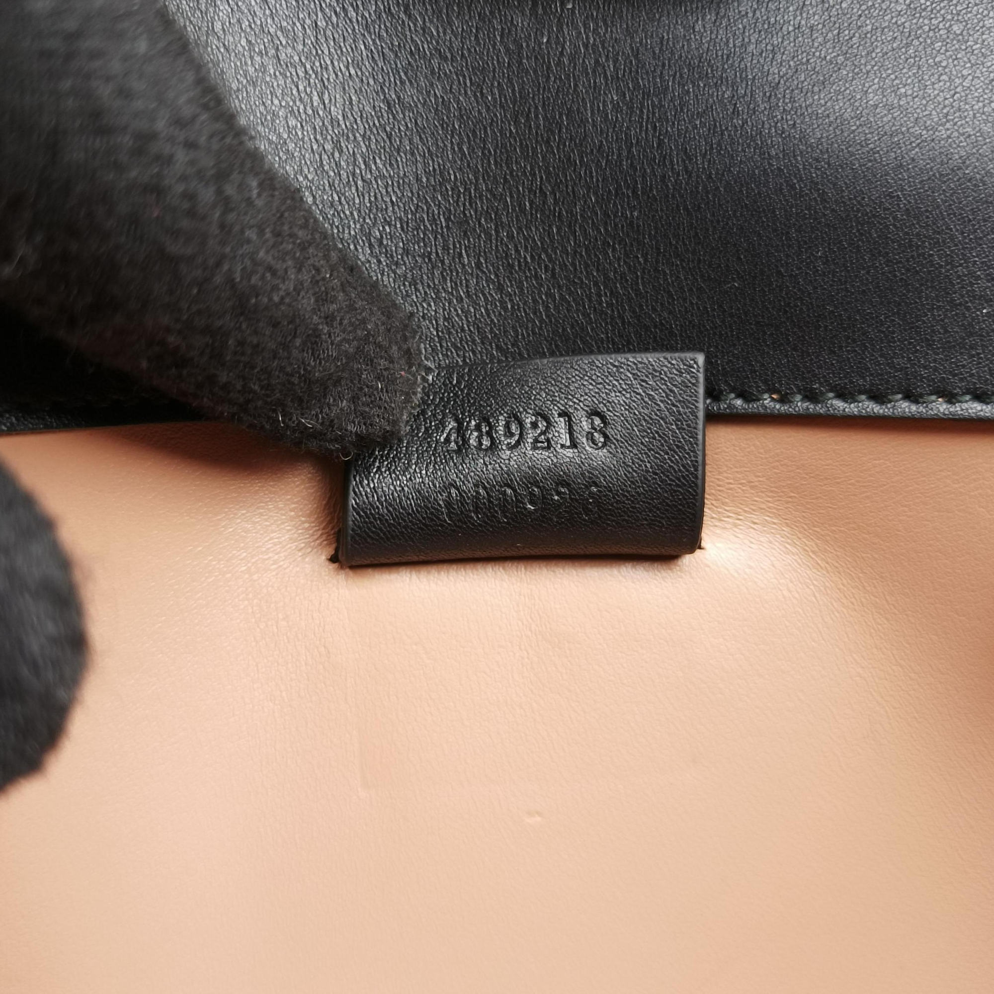 Pre-owned Gucci Broadway Black velour 489218 shoulderbag | stylenewstar