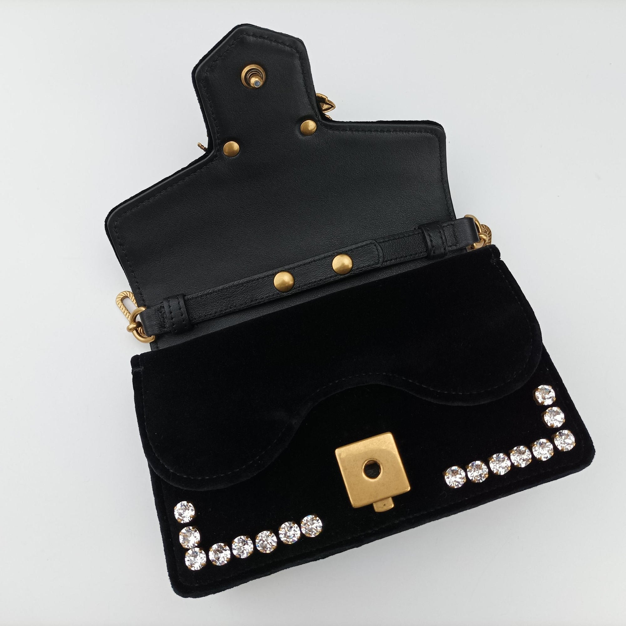 Pre-owned Gucci Broadway Black velour 489218 shoulderbag | stylenewstar