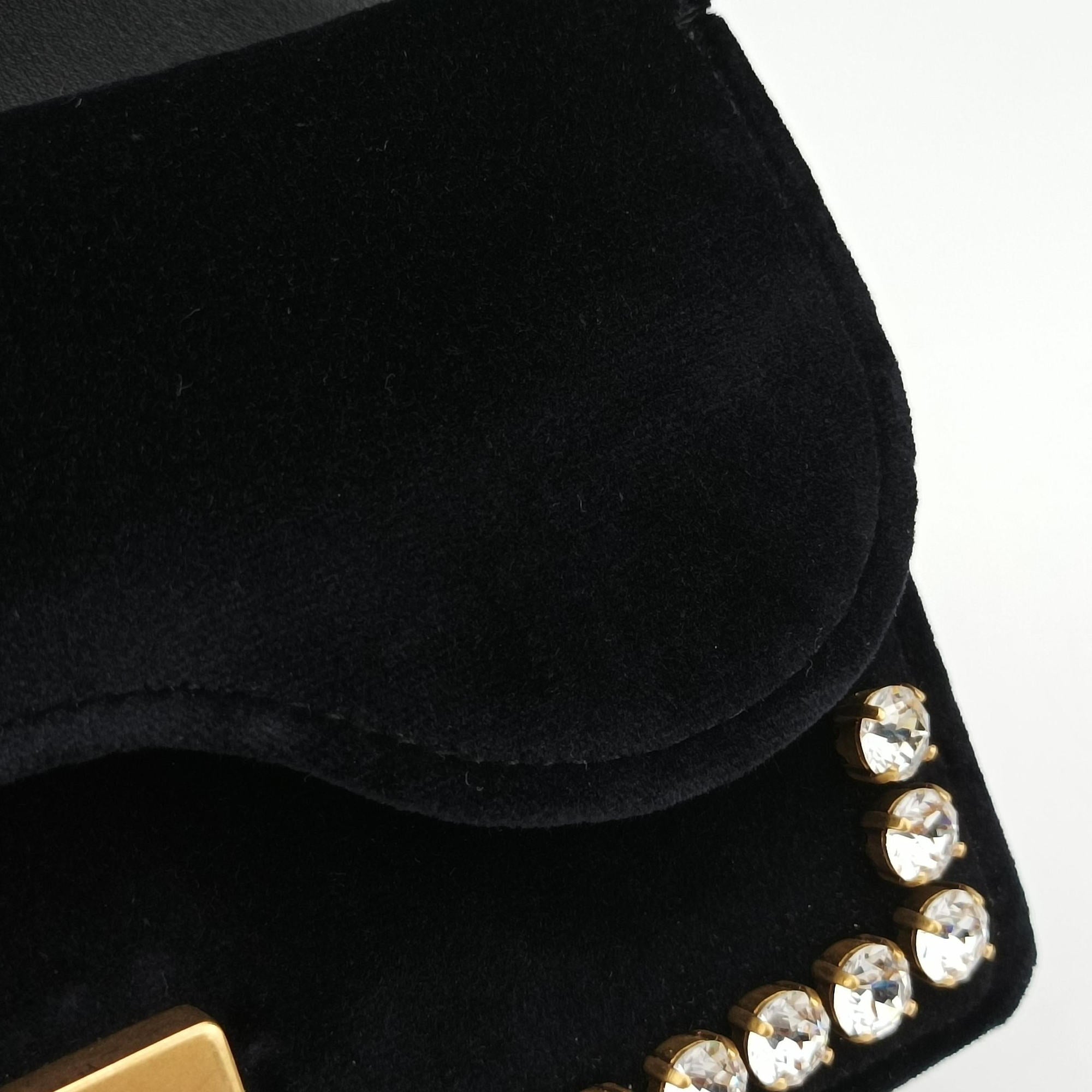 Pre-owned Gucci Broadway Black velour 489218 shoulderbag | stylenewstar